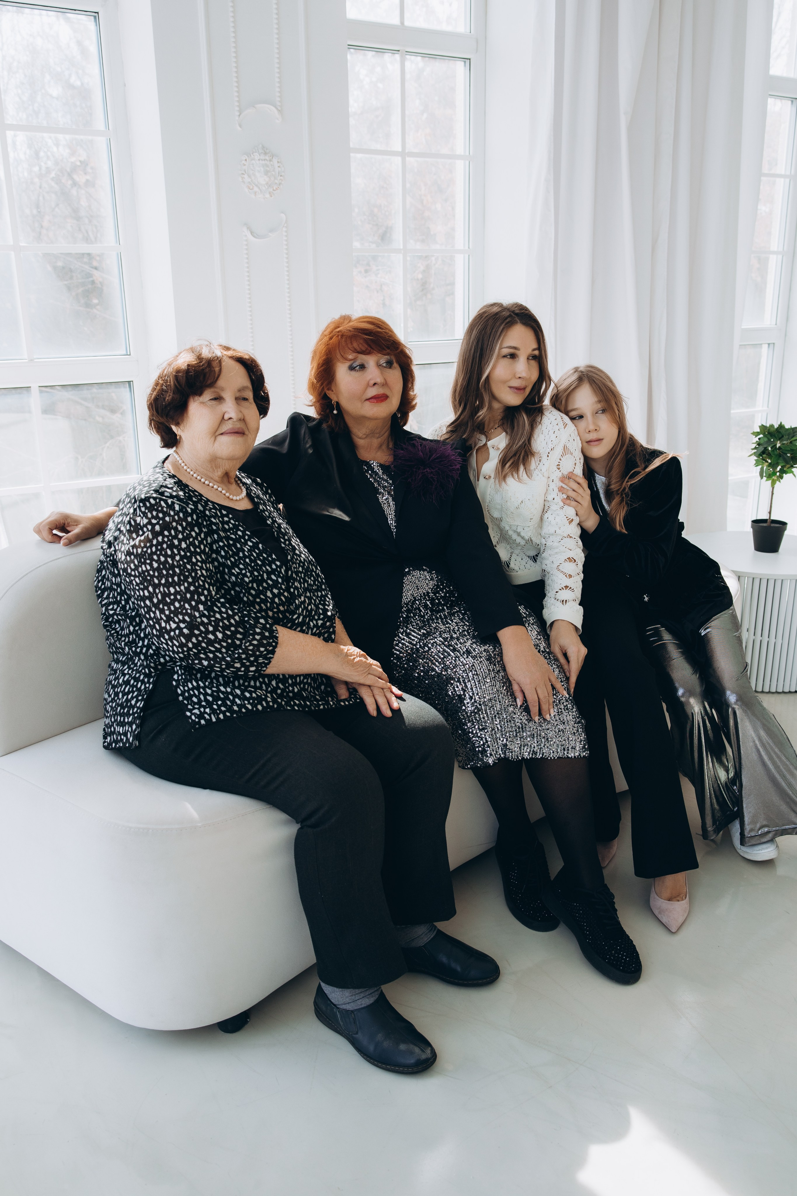 4 поколения. Свадебный, семейный фотограф в Иркутске Светлана Макаричева