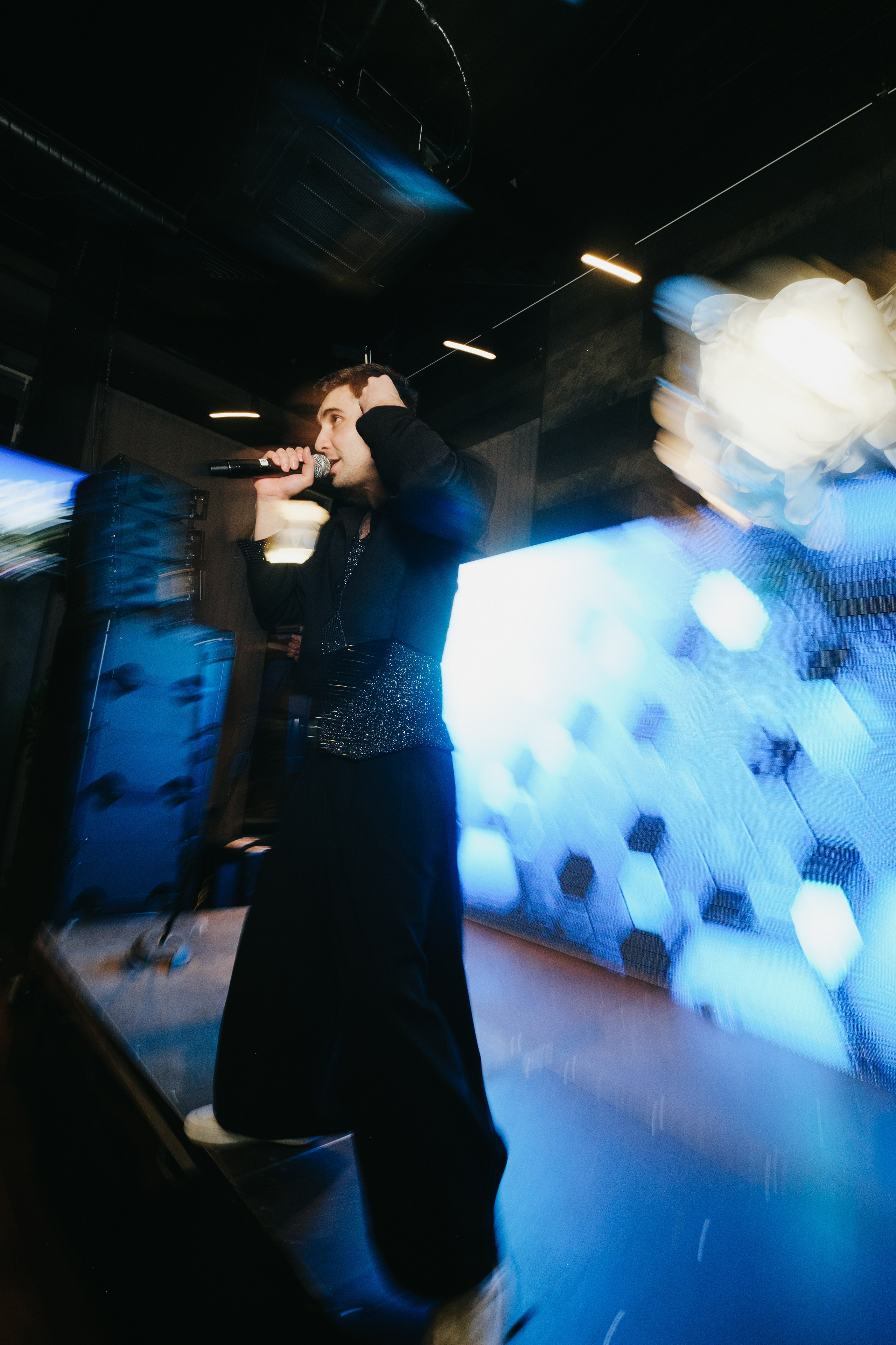 Корпоратив в Сириусу (Адлер) 10 лет компании. Свадебный фотограф Денис Ожигин в Краснодаре и крае. Эмоциональная и стильная съемка вашего дня