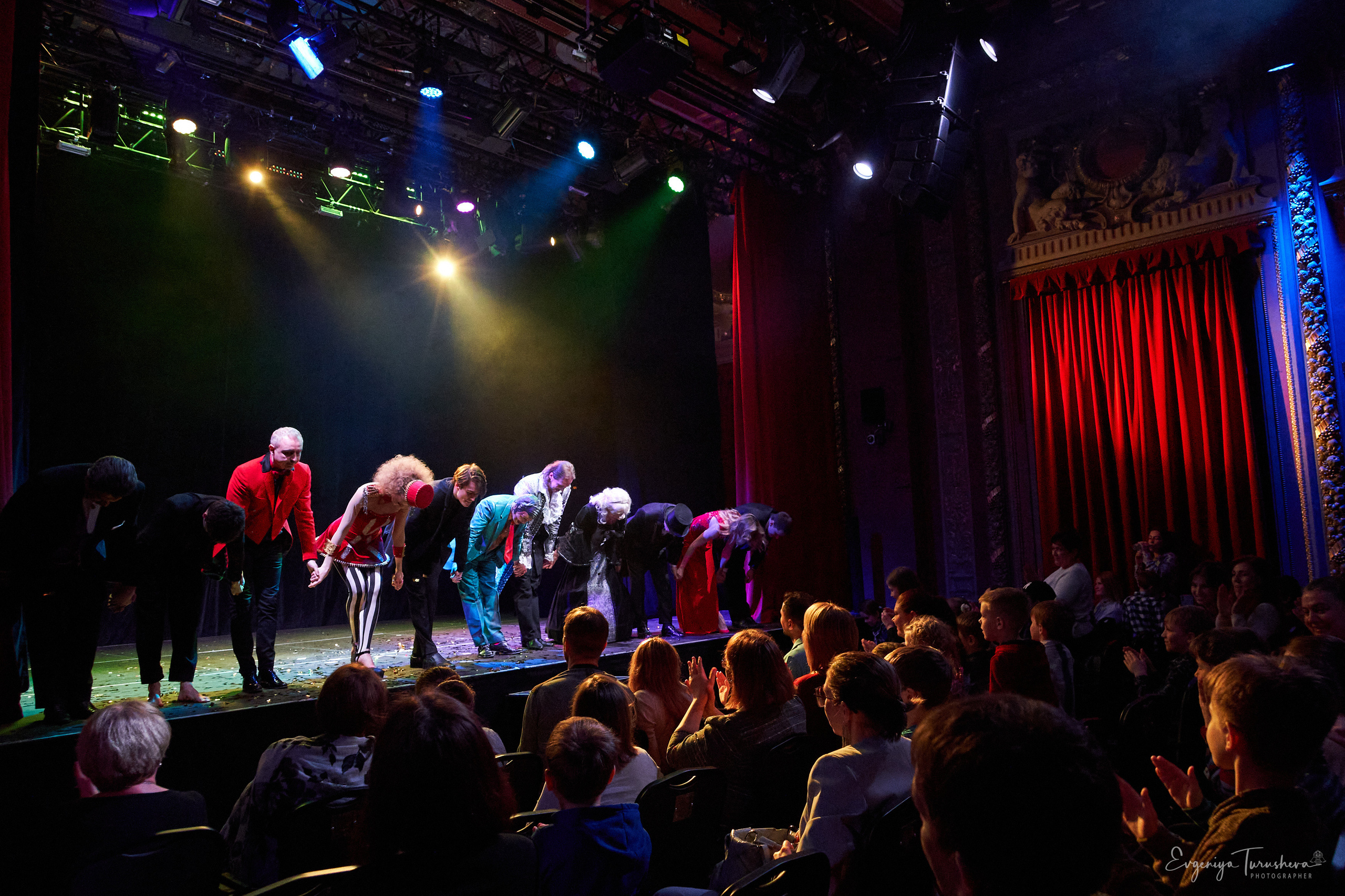 Лига Волшебников объединила лучших представителей иллюзионного жанра. Фотограф Евгения Турушева