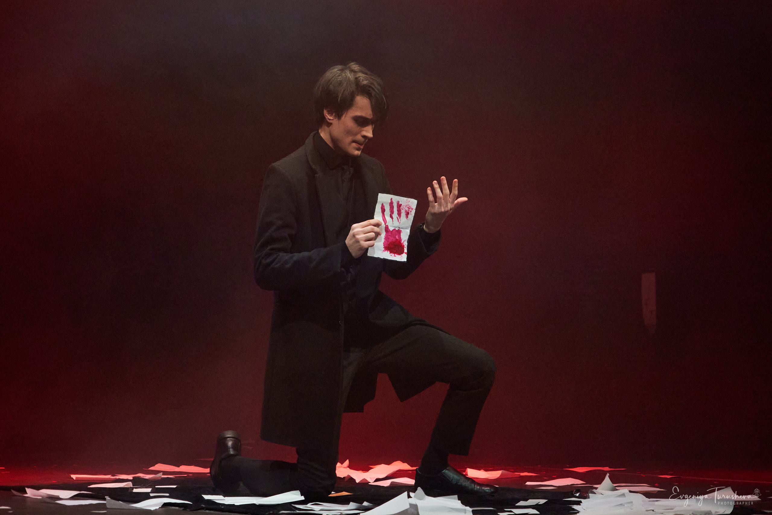 Лига Волшебников объединила лучших представителей иллюзионного жанра. Фотограф Евгения Турушева