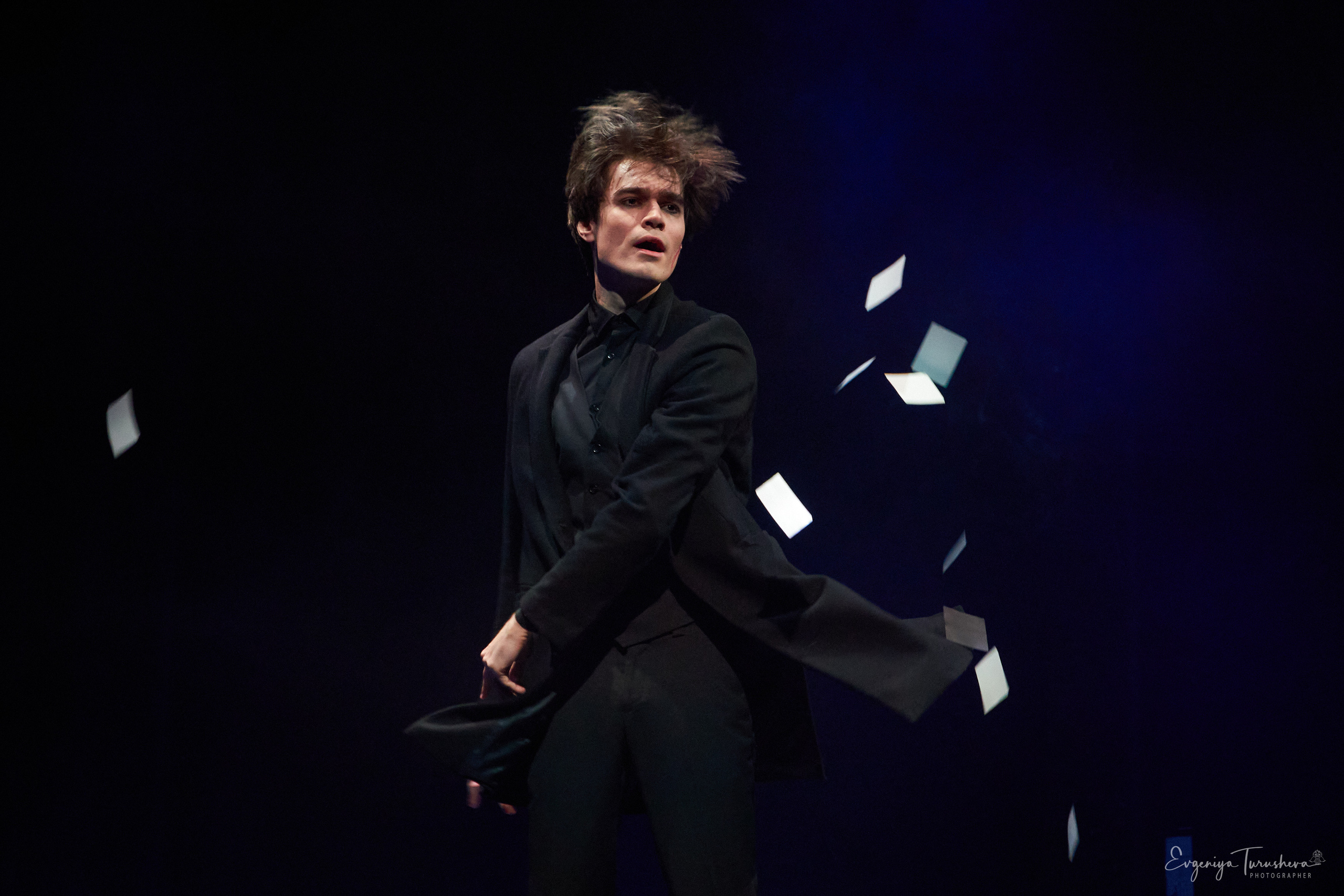 Лига Волшебников объединила лучших представителей иллюзионного жанра. Фотограф Евгения Турушева