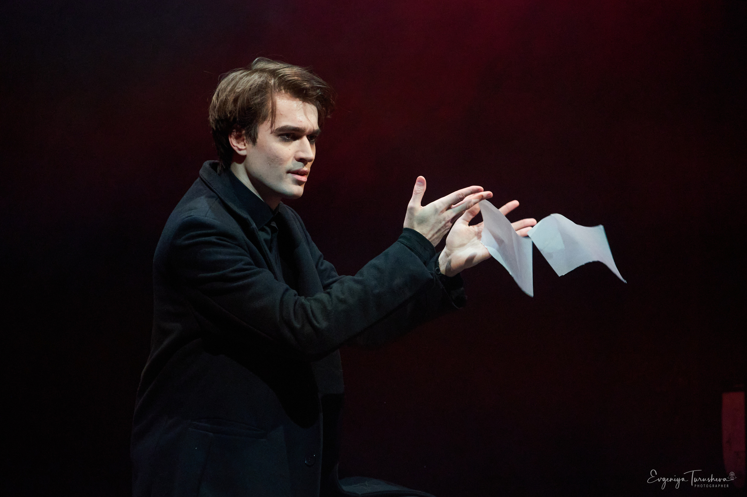 Лига Волшебников объединила лучших представителей иллюзионного жанра. Фотограф Евгения Турушева