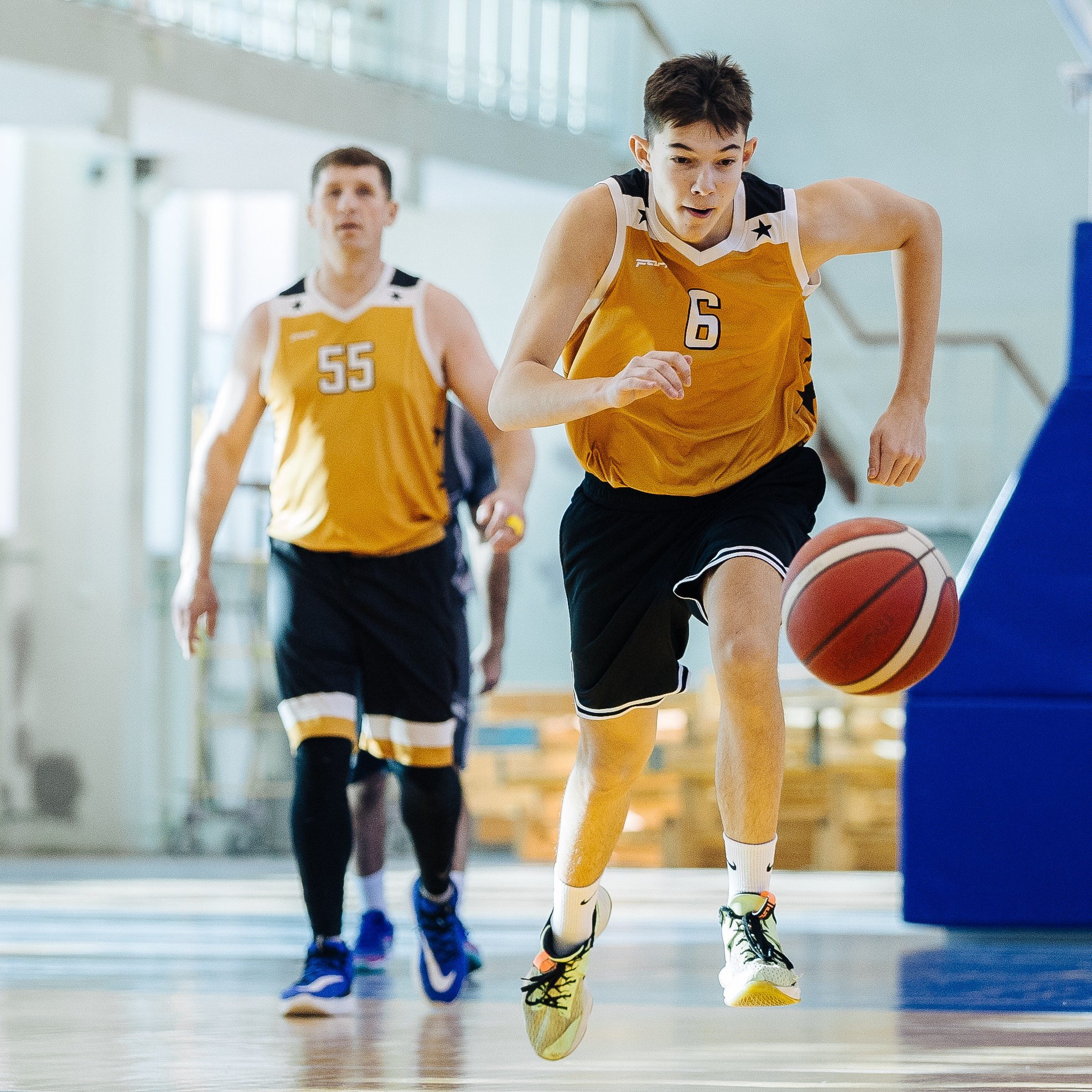 Любительский Чемпионат Магнитогорска по баскетболу // 09.02.25. Денис Прохоров Фотограф в г. Магнитогорск