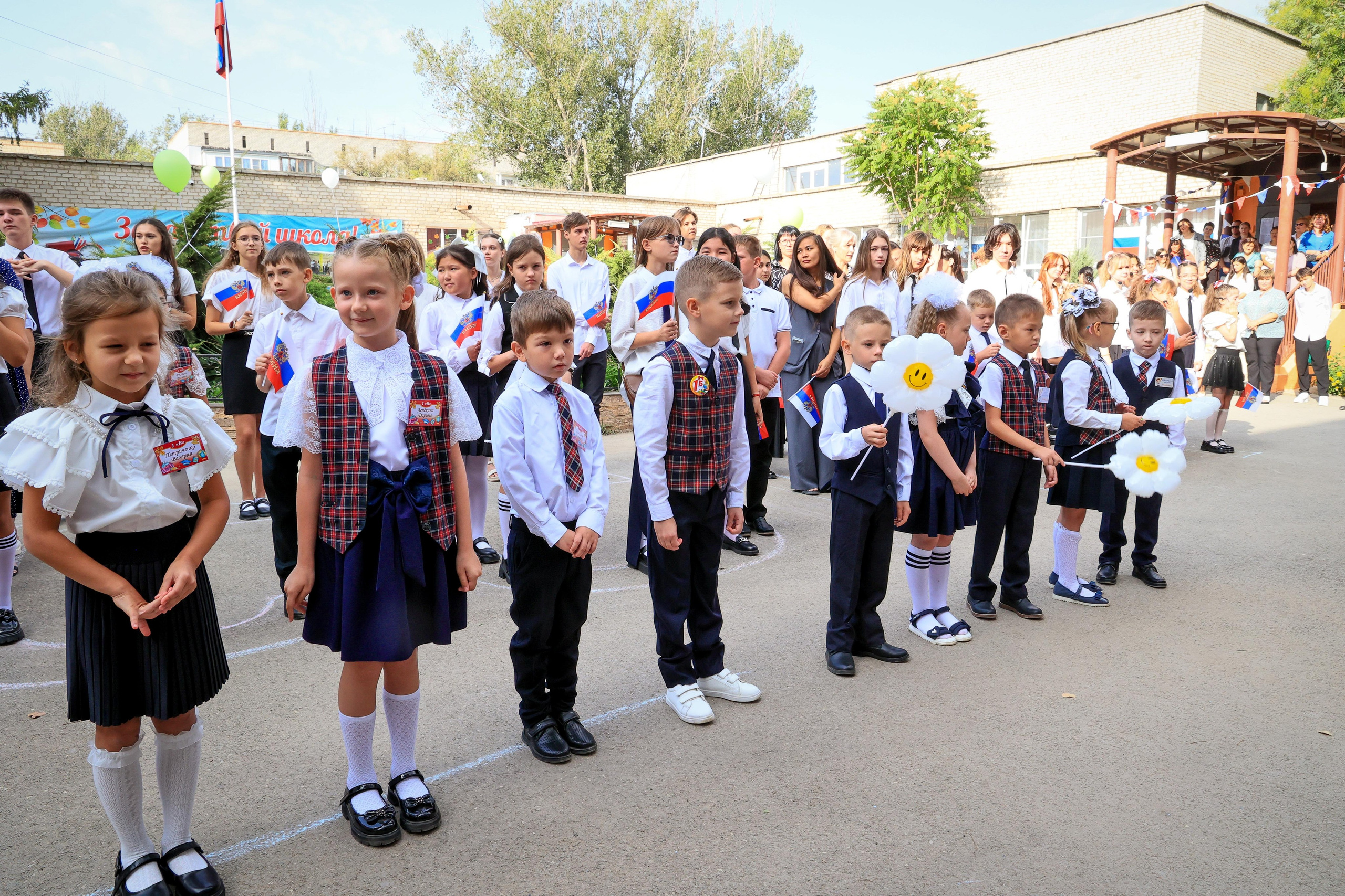 ШКОЛА 1 СЕНТЯБРЯ. Свадебный фотограф — видеограф в г. Астрахань Екатерина Юмашева