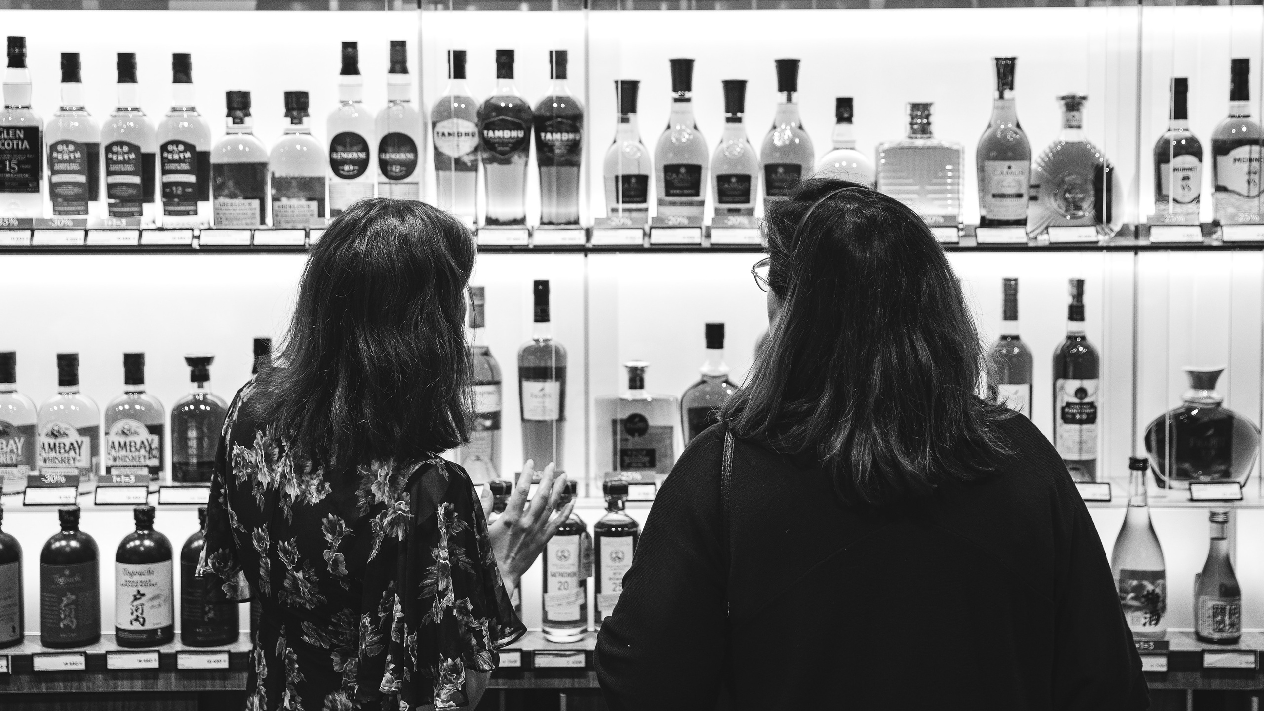 Презентация в SimpleWine. Репортажный Фотограф в Москве Александр Назаров