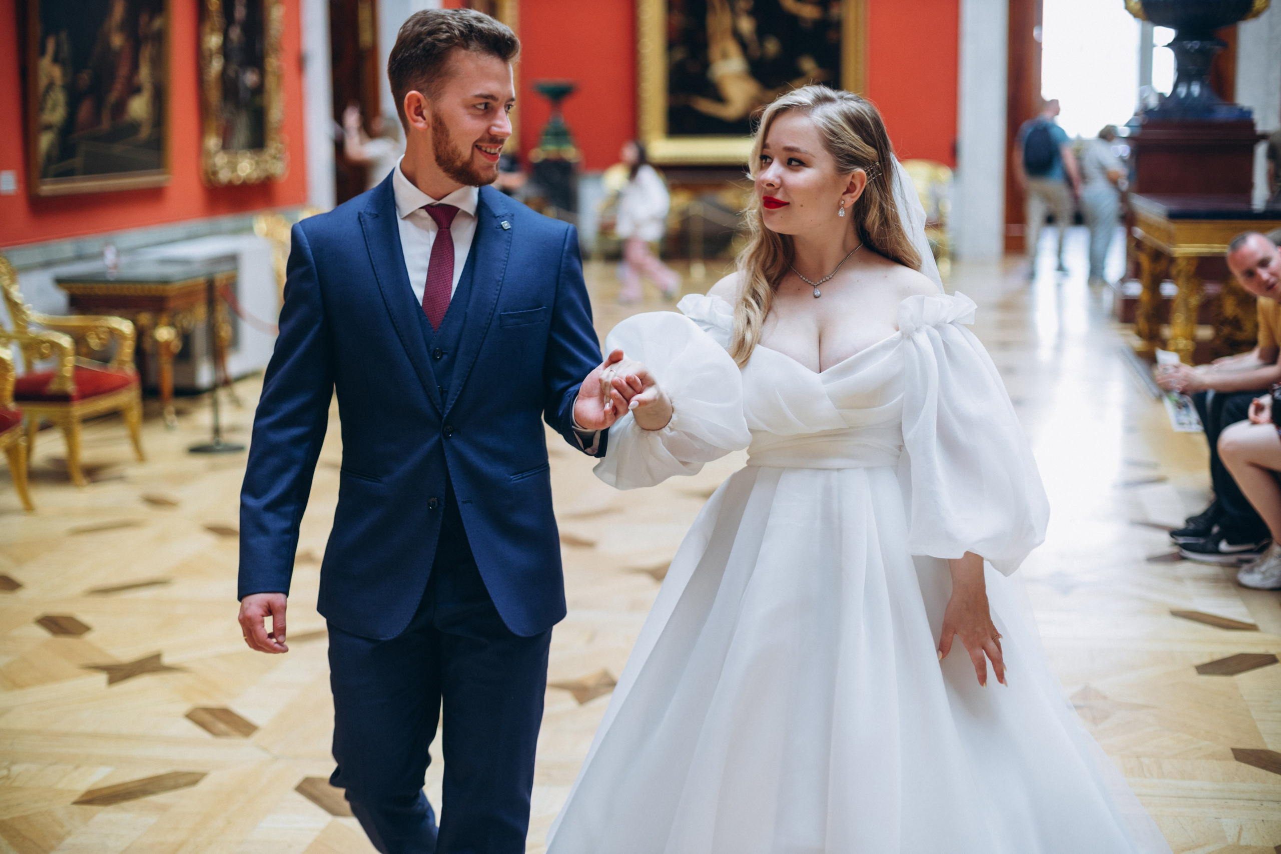 Прогулка в Эрмитаже. Свадебный и семейный фотограф в Санкт-Петербурге Яцына Юрий. Видеоопер