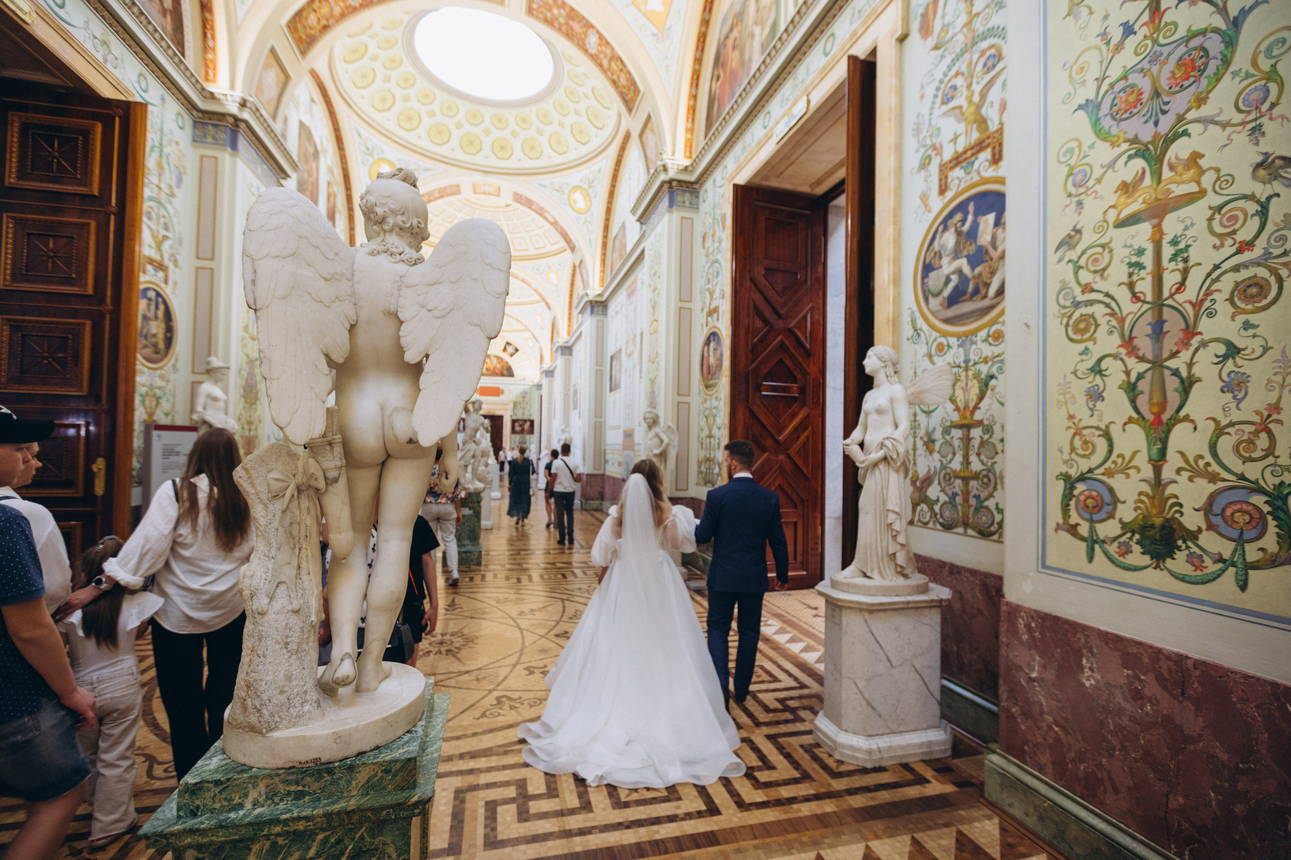 Прогулка в Эрмитаже. Свадебный и семейный фотограф в Санкт-Петербурге Яцына Юрий. Видеоопер