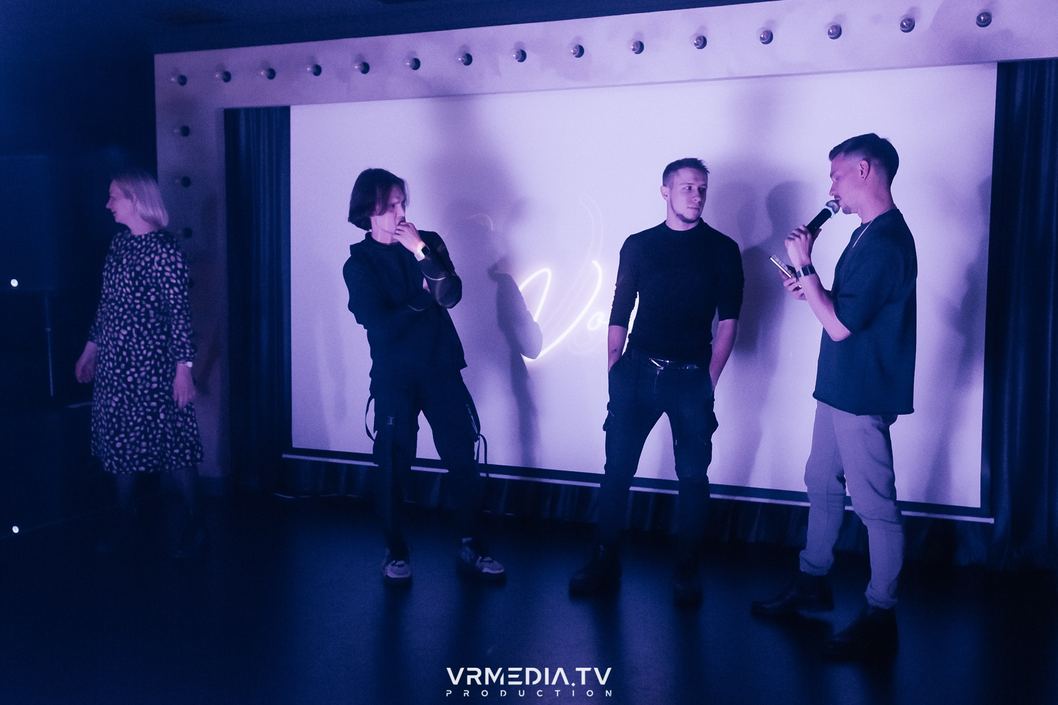 OLD VS. NEW в караоке-баре «Volna»