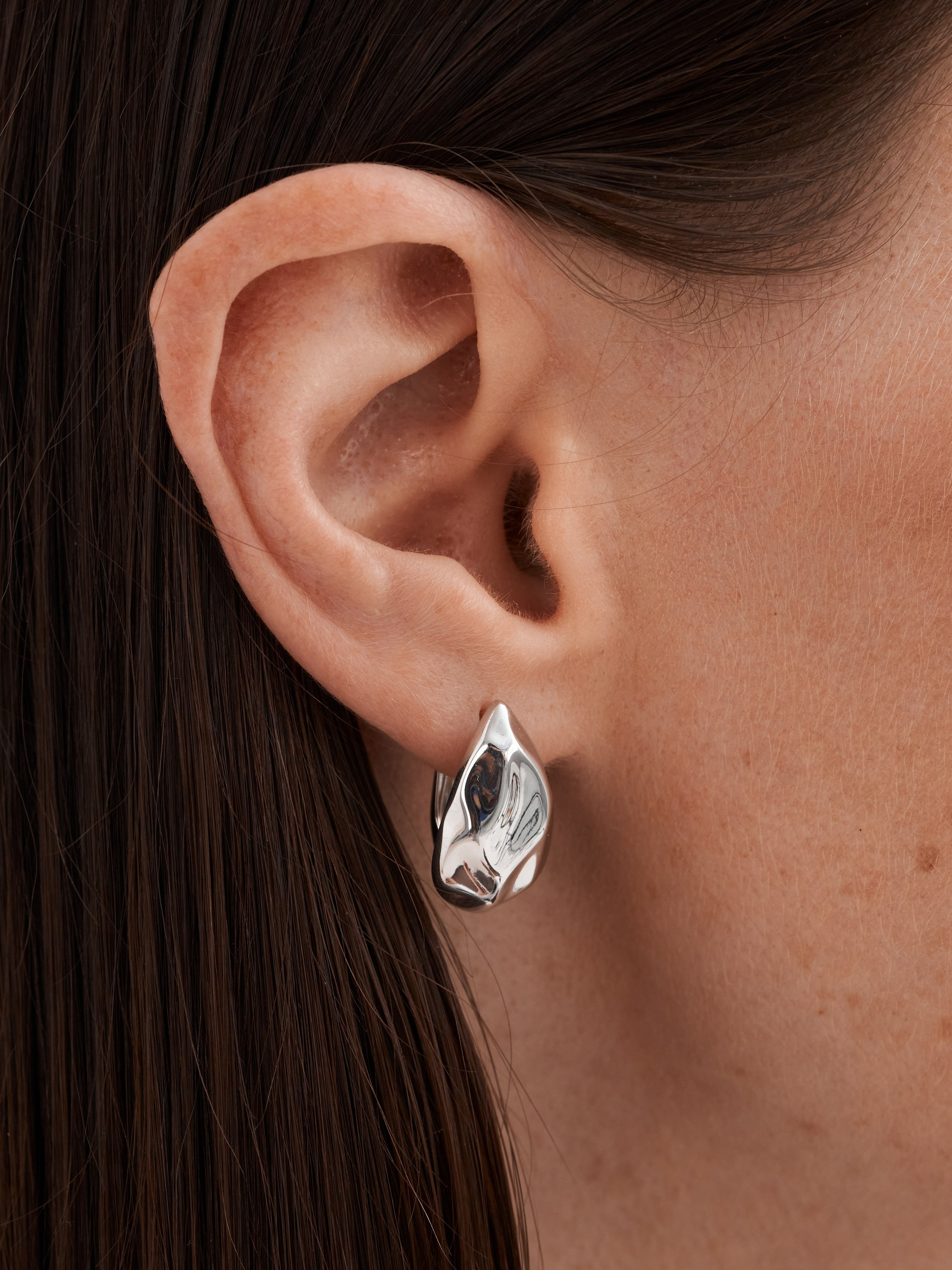 Фотосъемка ювелирных украшений Екатеринбург бижутерия Wildberries ВБ Ozon Озон предметная съемка Екб заказать цена фотосъемка товара WB. Фотограф Екатеринбург Анастасия Жерновская | Маркетплейсы и нейрофото