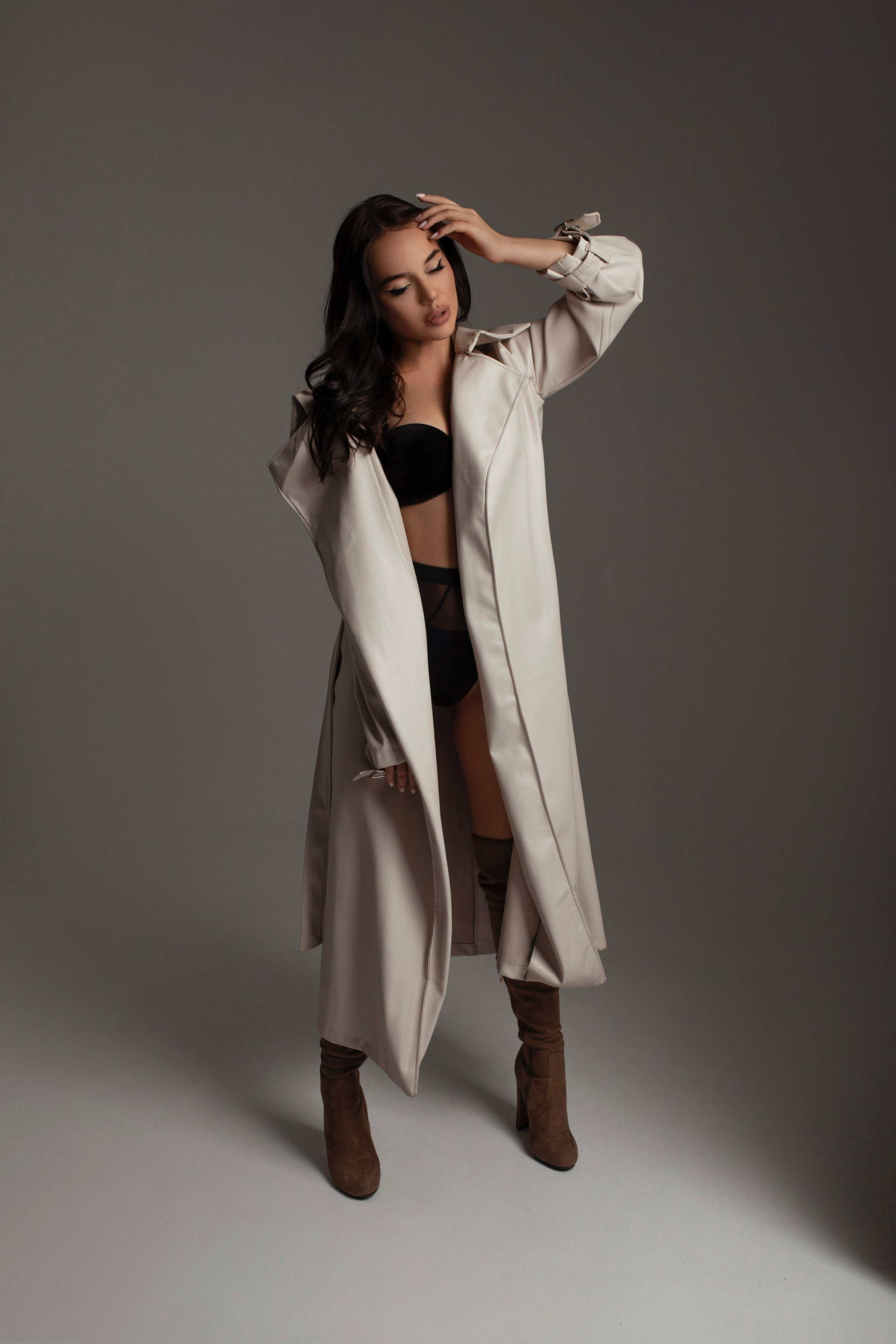 ЖЕНСКИЙ ПОРТРЕТ (МИНИМАЛИЗМ). Фотограф Иркутск.Дарья Казакова