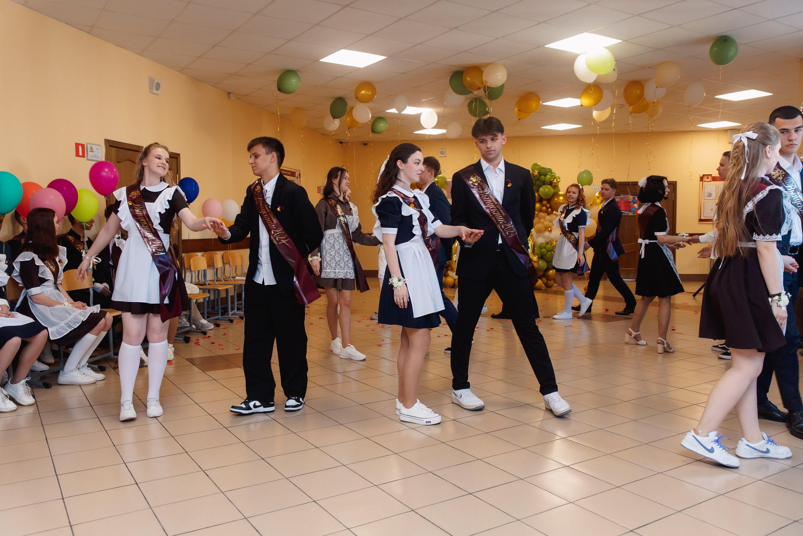 Последний звонок. Фотограф в Кронштадте и Санкт-Петербурге Анастасия Коваленко
