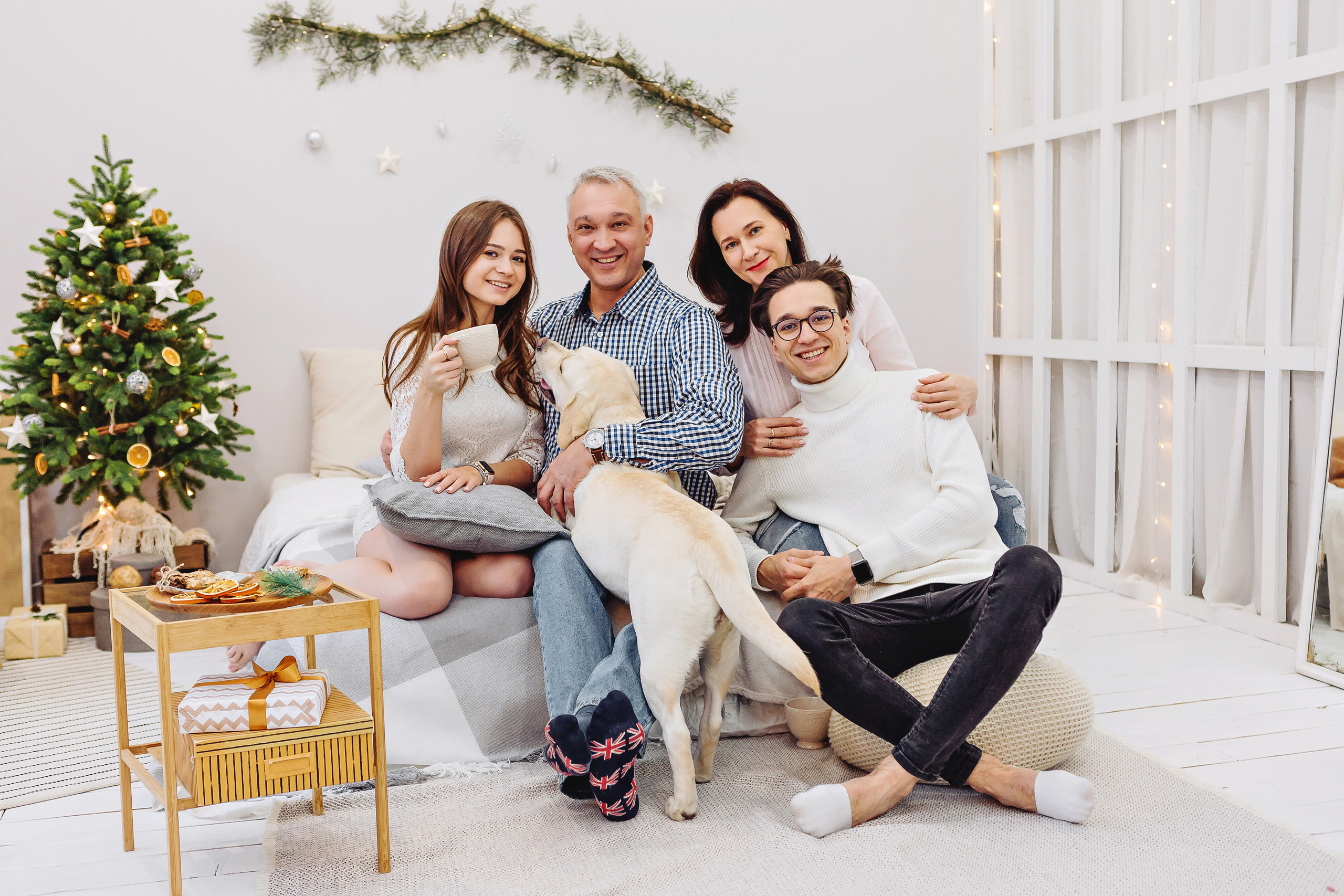 Милая семейная съемка в студии. Фотограф Виктория Темирова Екатеринбург