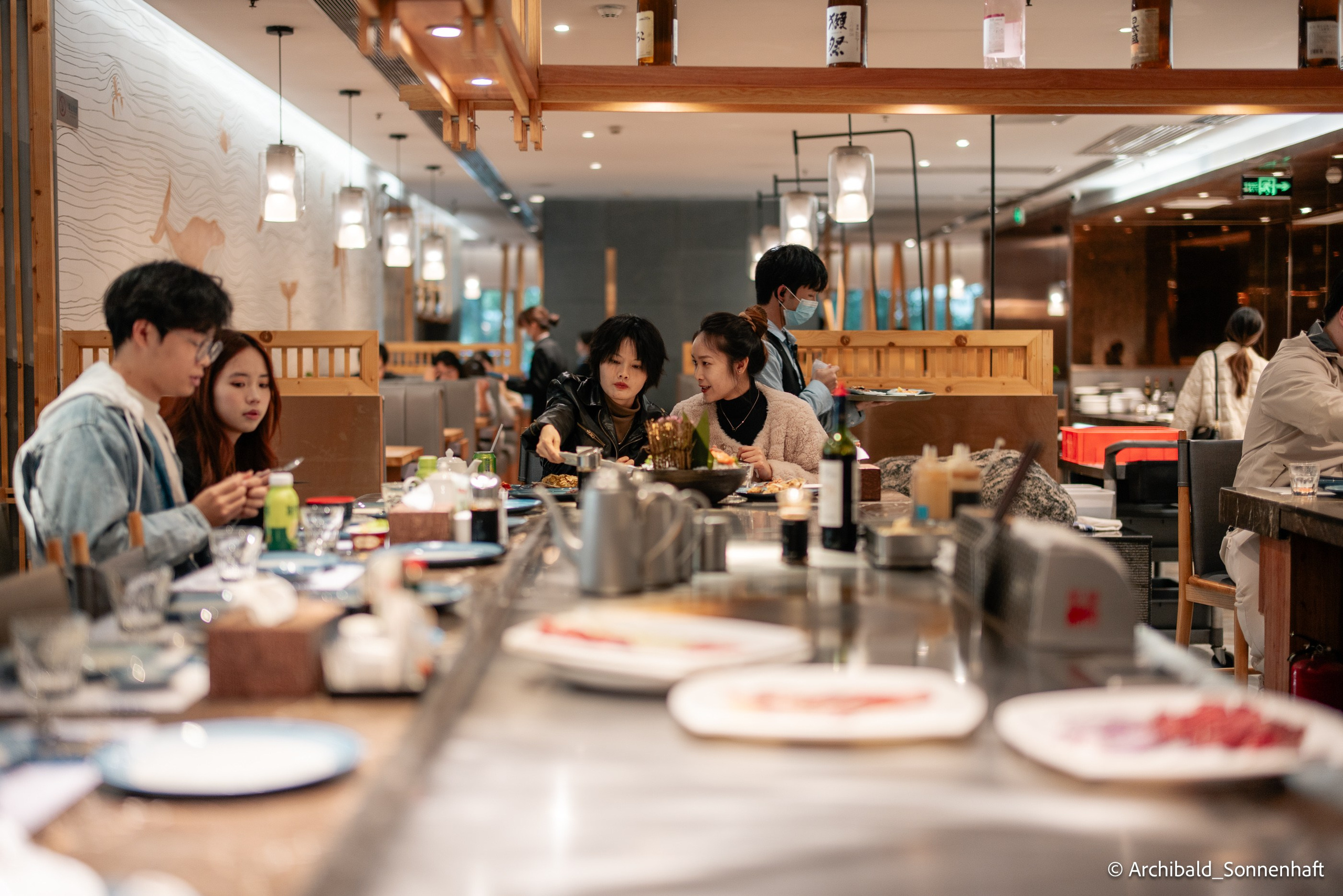 Cat, squirrel, japanese food and stand-up. Photographer in Guangzhou, China. Archibald Sonnenhaft