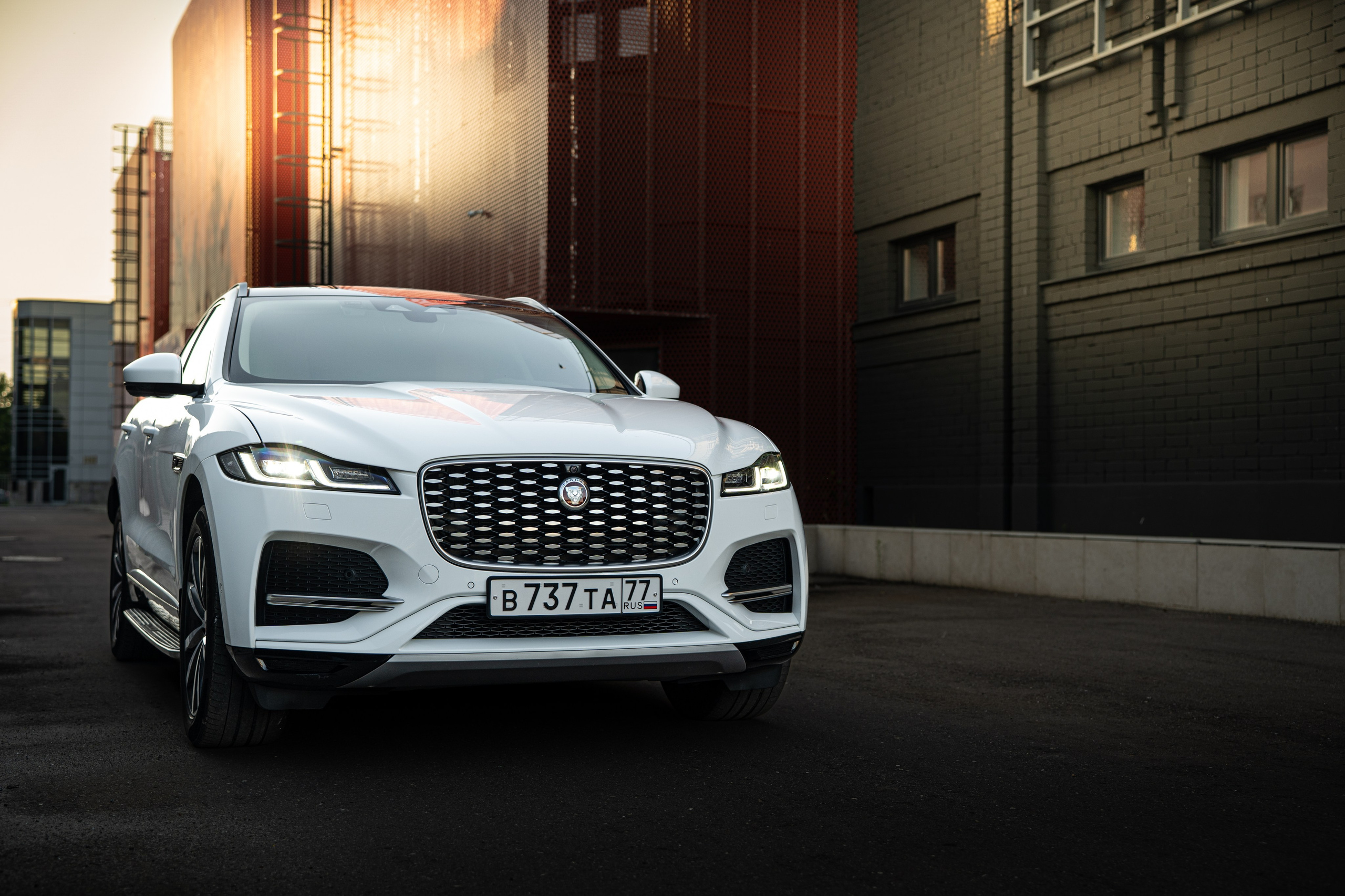 JAGUAR F-PACE. OZ Production