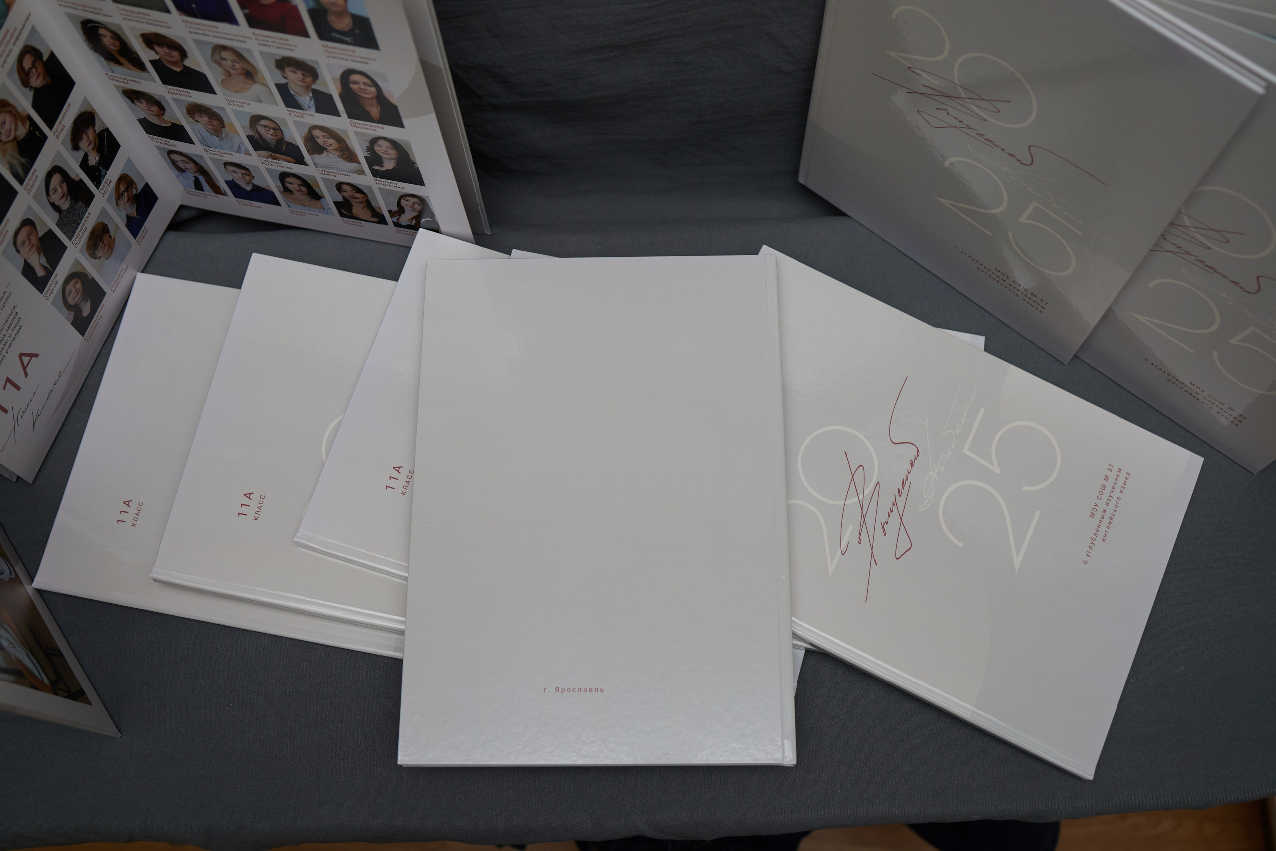 Готовые выпускные альбомы. Семейный и свадебный фотограф в Ярославле Надежда Бойкова