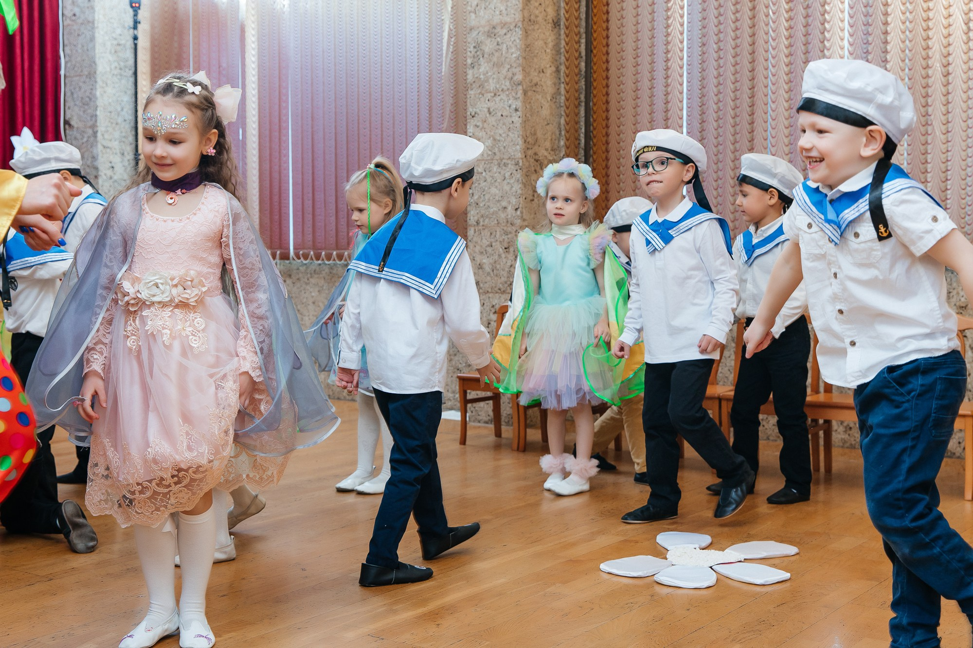 Детский сад № 93 — Утренник (10.03.2023). Свадебный и семейный фотограф Крамар Наталья