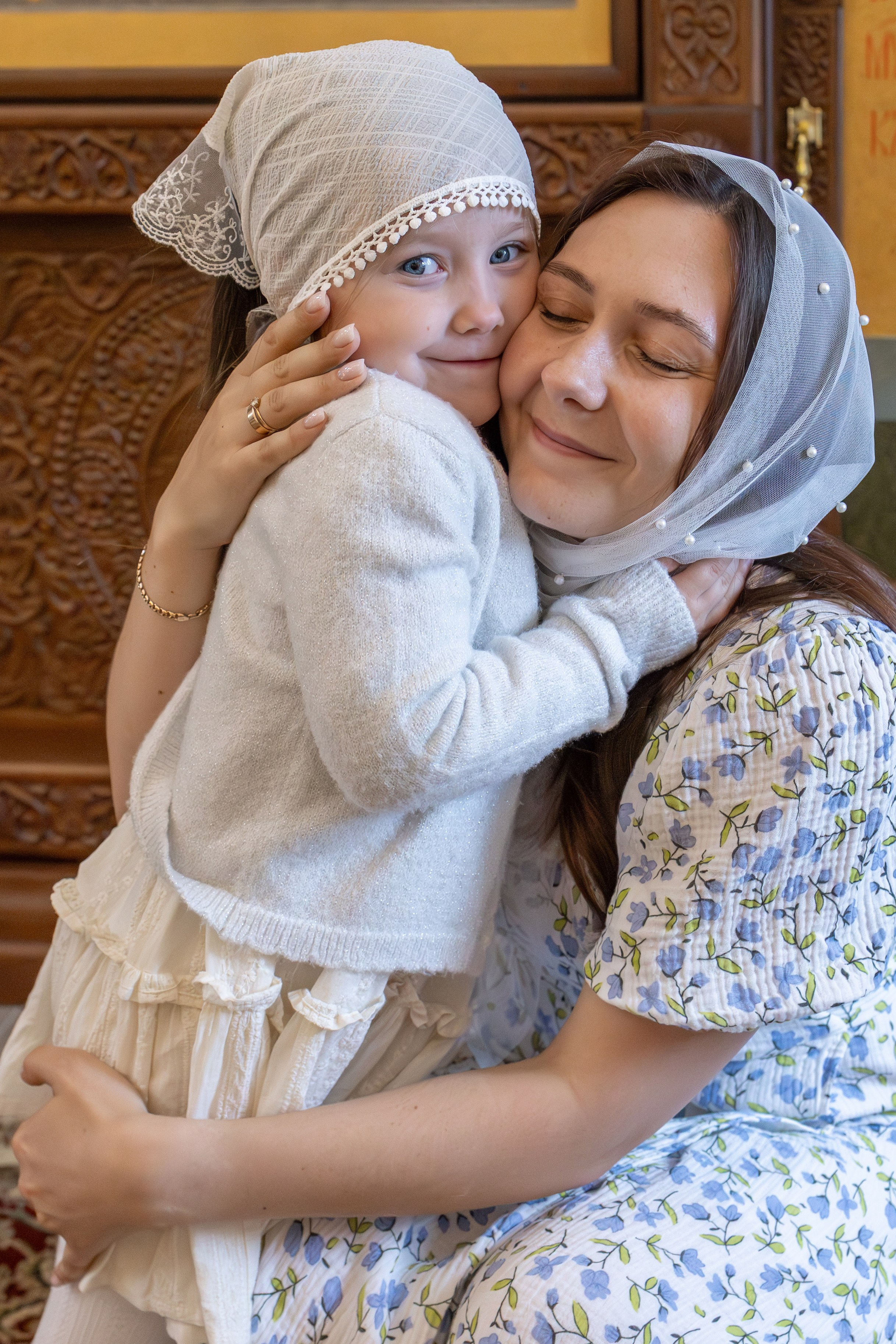 Таинство Крещения Степана в храме Воскресения Христова, с. Трубино (Калужская обл.). Надежда Стар семейный и церковный фотограф в Жукове и Калужской области