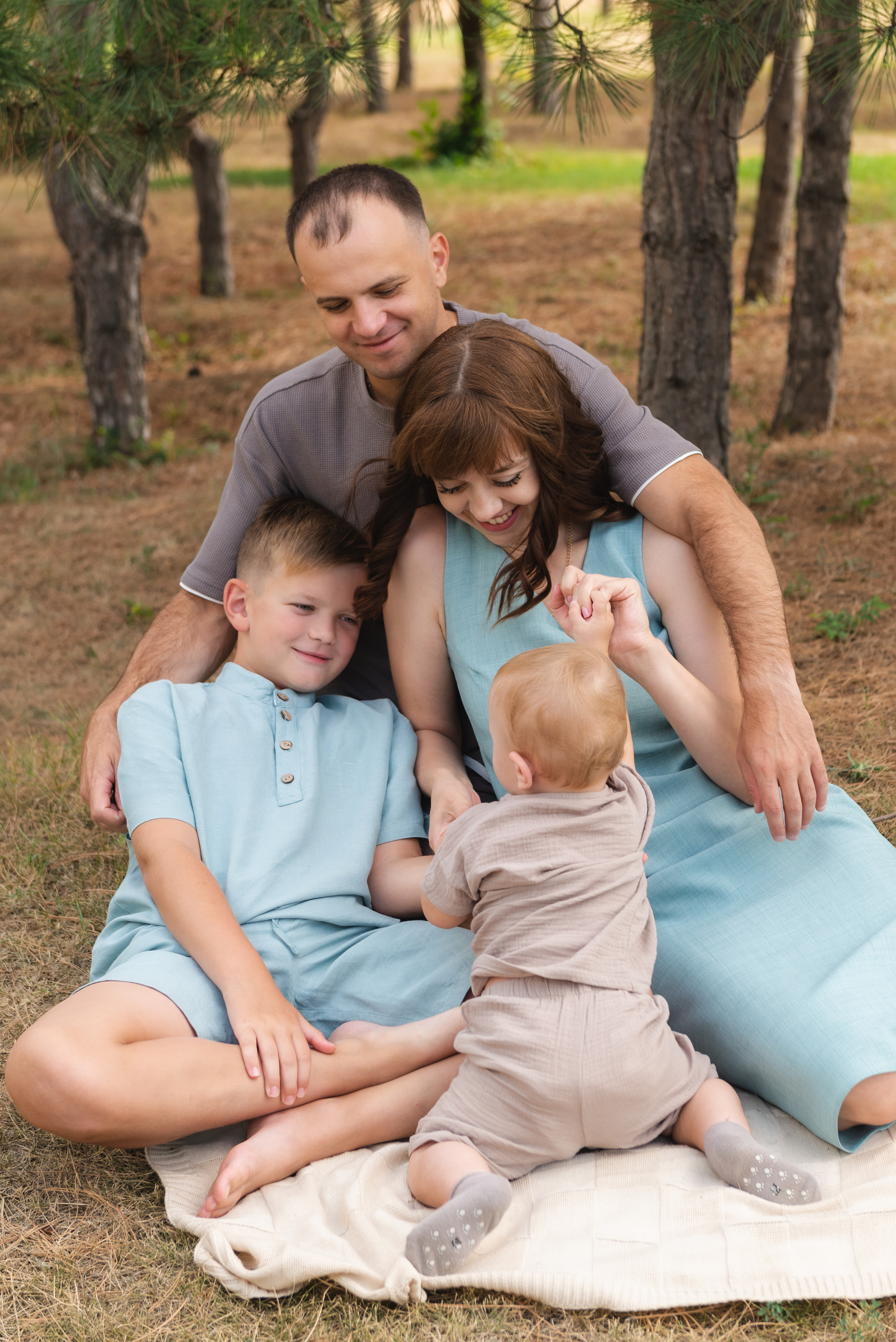 Дима Даша Артем и Костик. Семейный фотограф Ирина Сгибнева