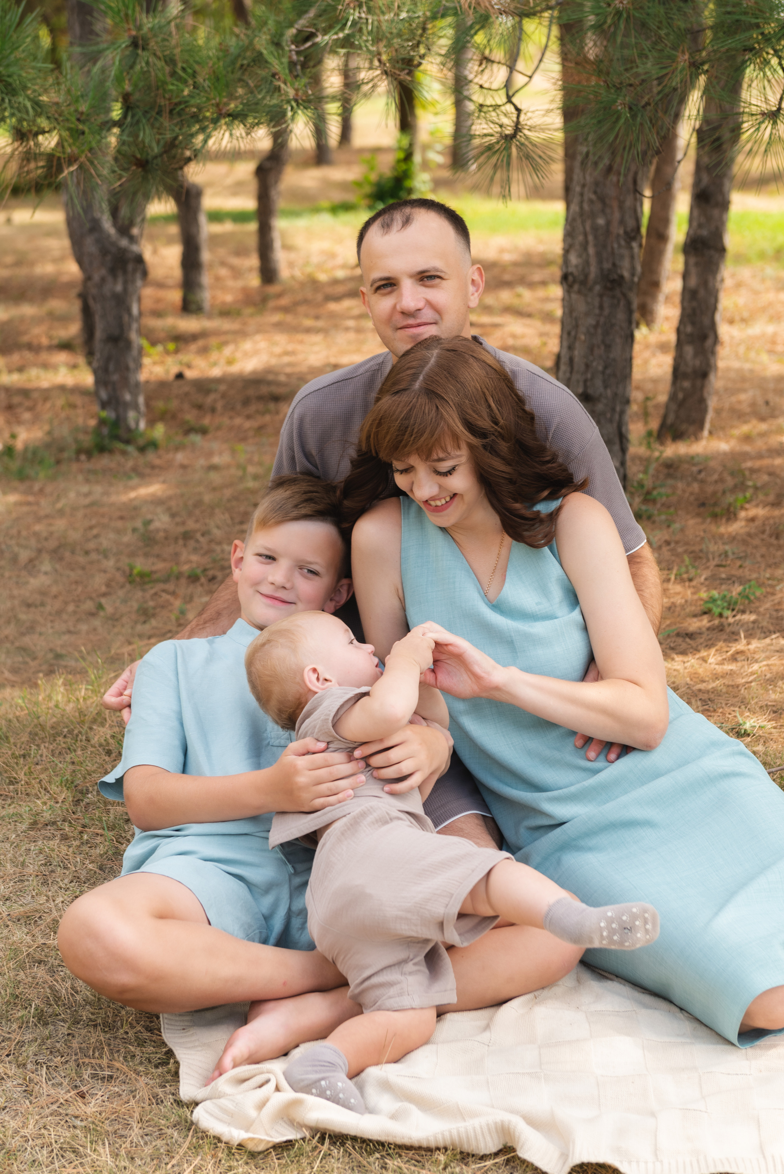 Дима Даша Артем и Костик