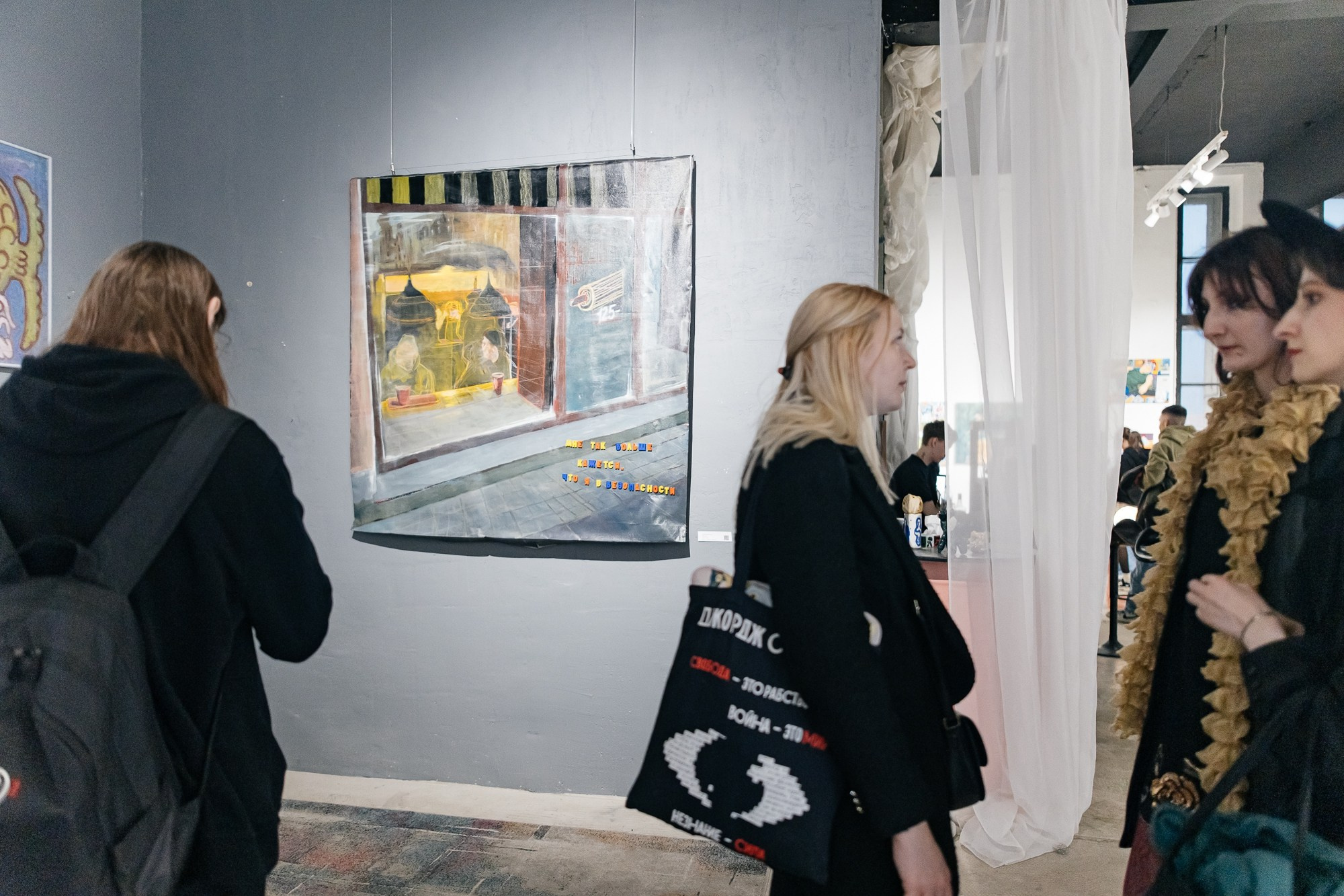 IZZI ROOM | Открытие выставки | май 2025. Репортажный фотограф в Санкт-Петербурге СПБ Алиса Ческидова на ваше мероприятие