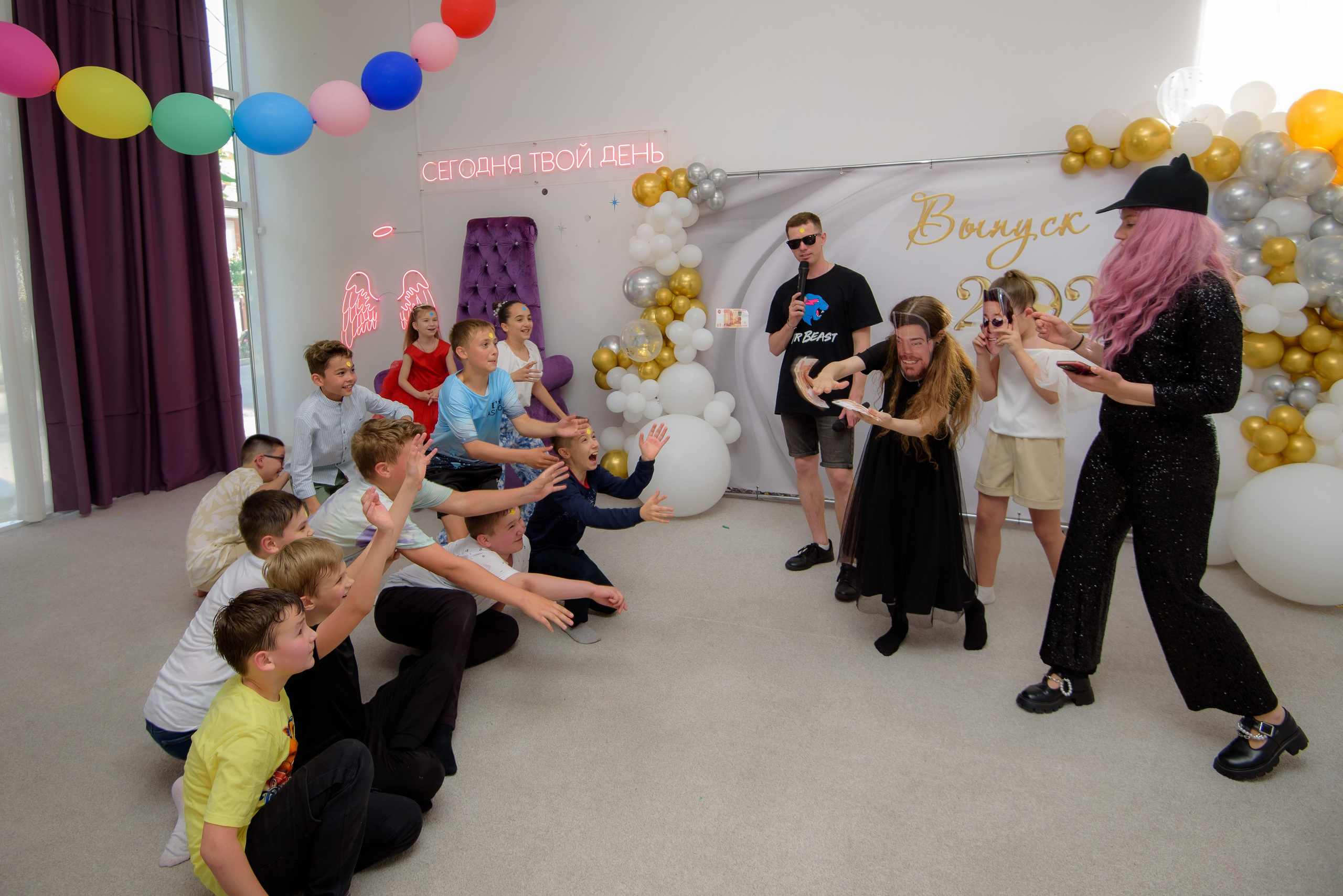 Выпускной 4классы. Выпускные книги Анапа Новороссийск Краснодар