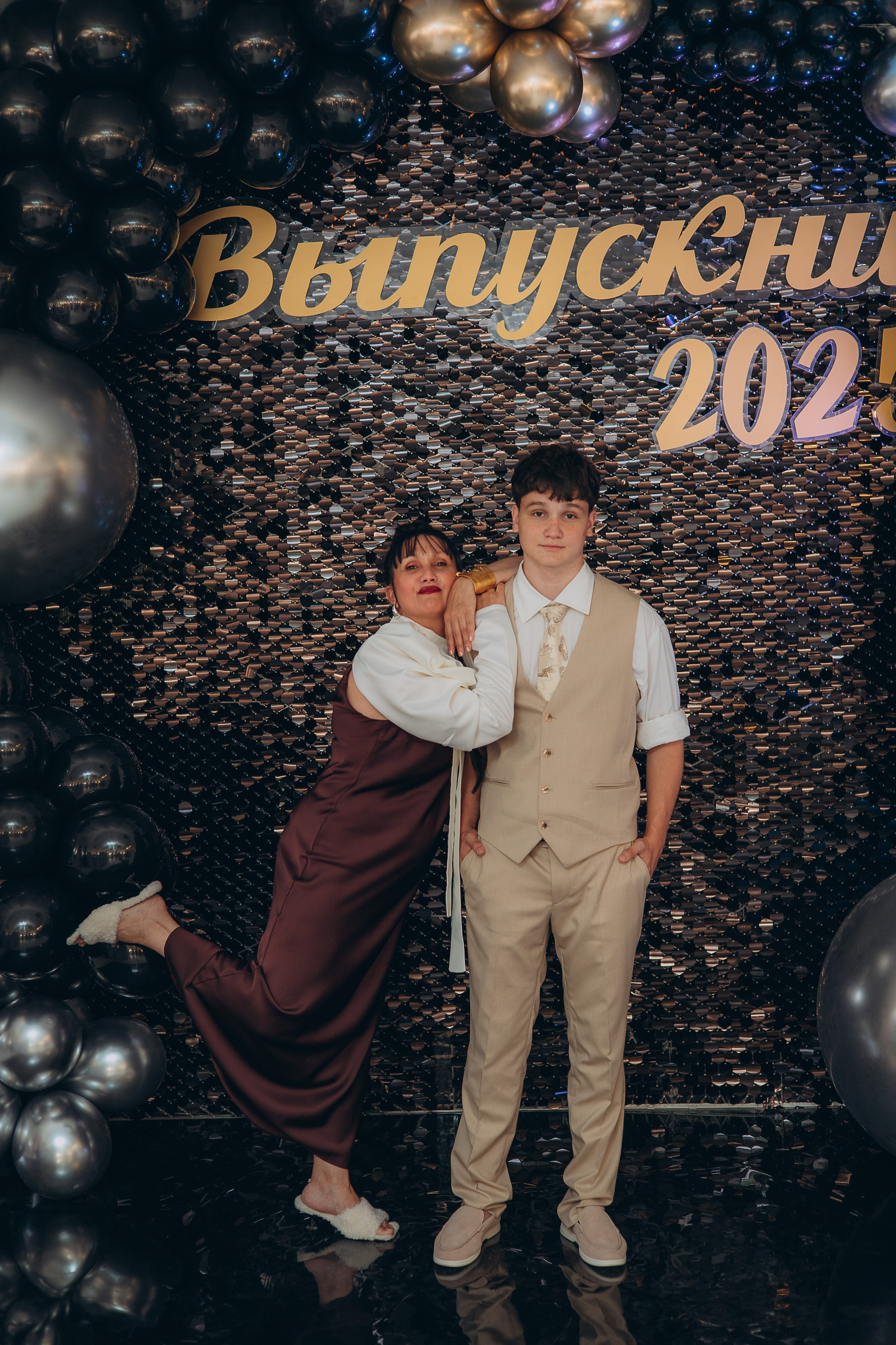 Выпускной 9-11классы. Выпускные книги Анапа Новороссийск Краснодар