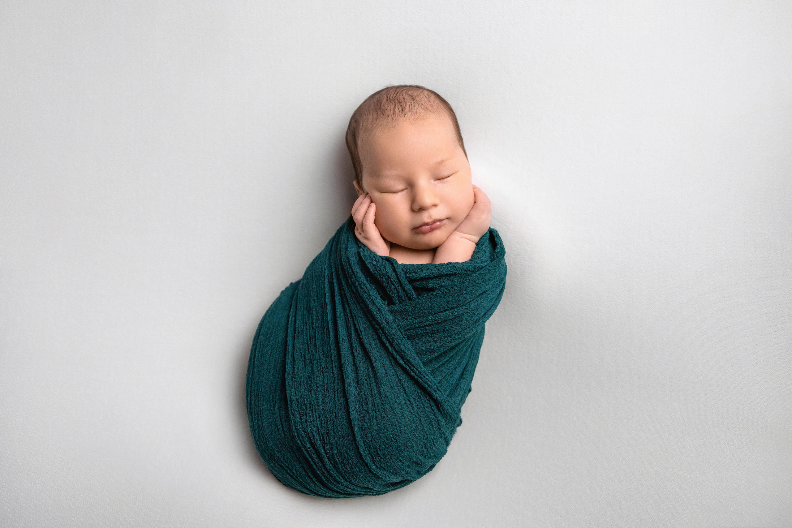 Новорожденные. Любовь Федоряева — фотограф в Симферополе и в Крыму