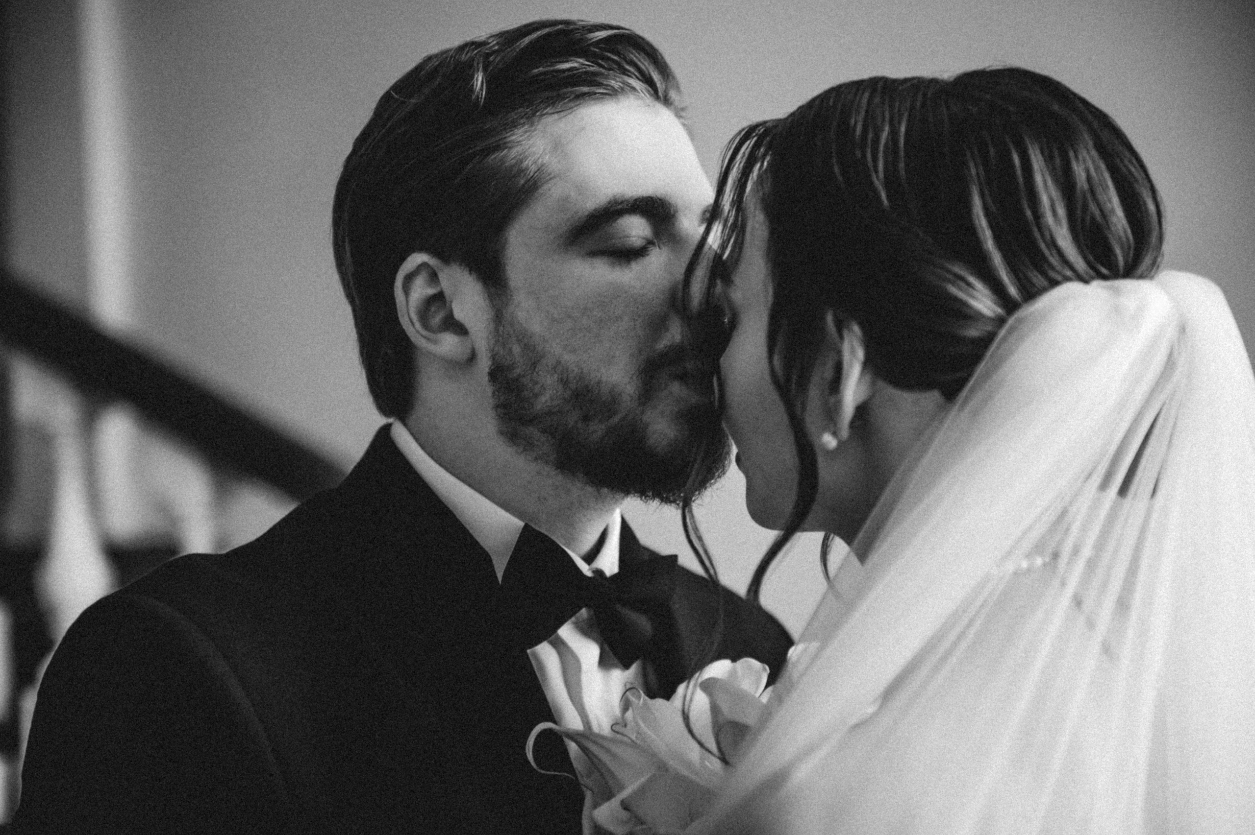 Свадебные фотографии. Фотограф в Барнауле Дарья Бутурлакина. Люби.Цени.Касайся