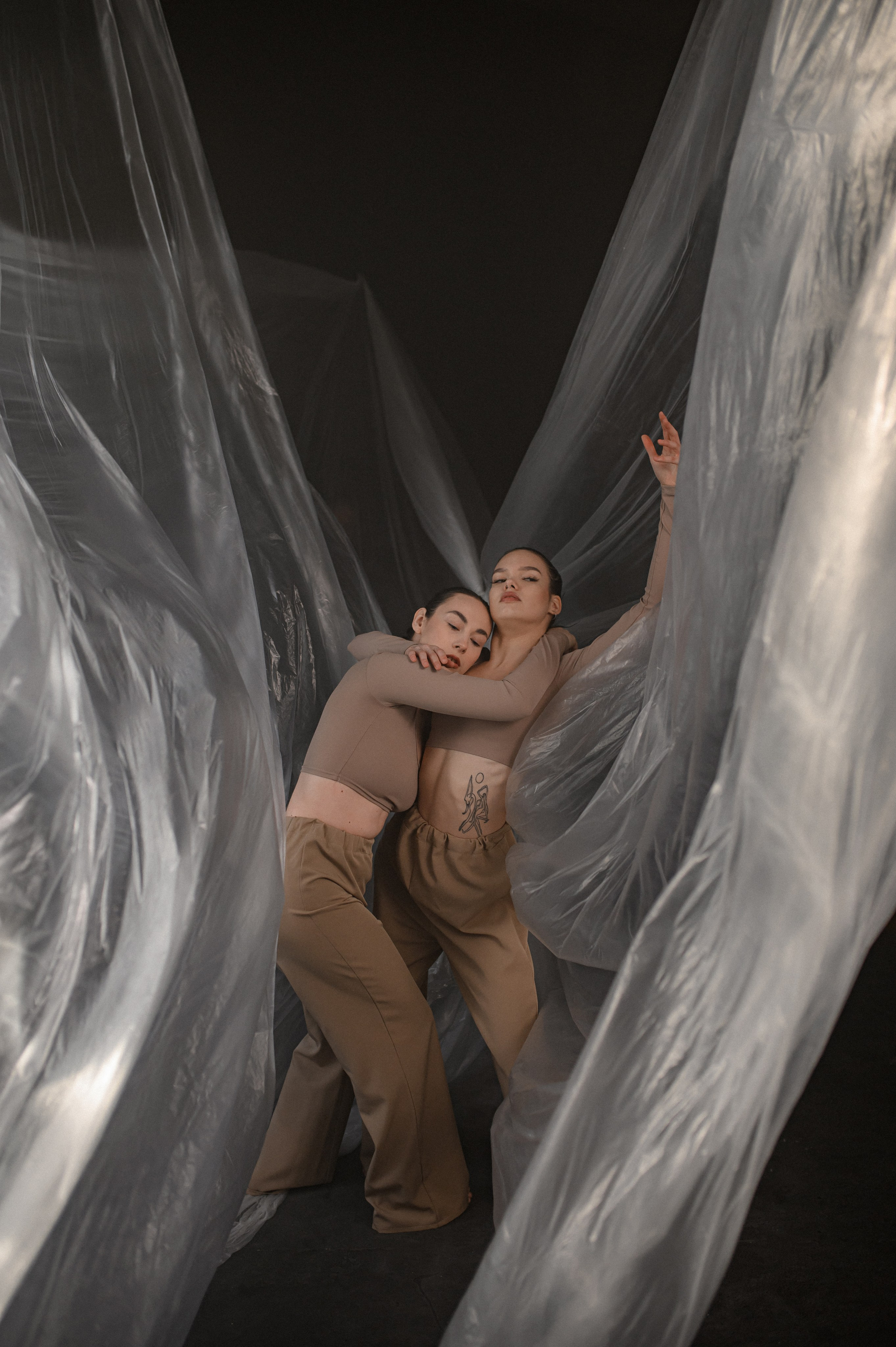 Алина и Вика. Www.ostermiller.ru