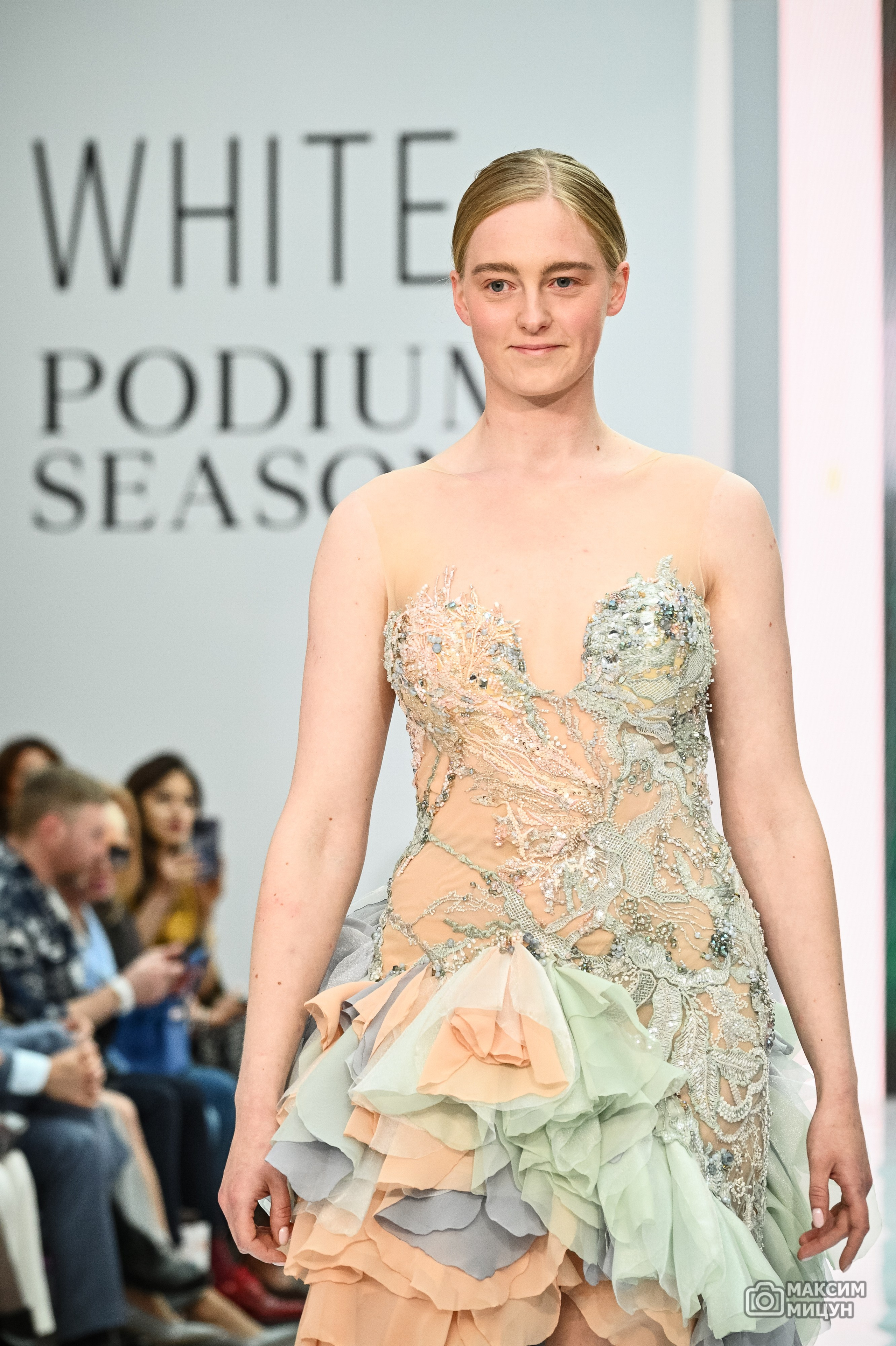 Модные показы. Фотограф Максим Мицун. Портрет, свадьба, репортаж, каталог