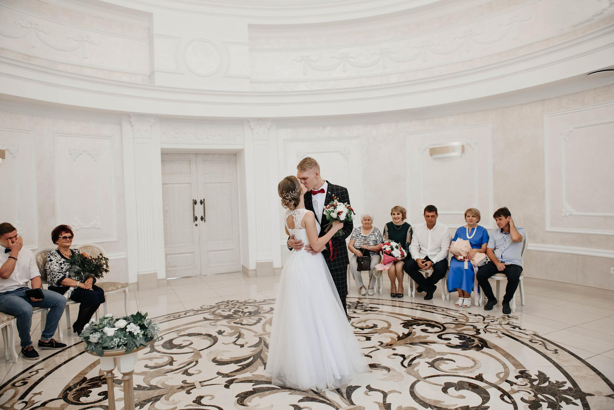 Вика и Егор. Свадебный и семейный фотограф в Новосибирске Наталья Зорина