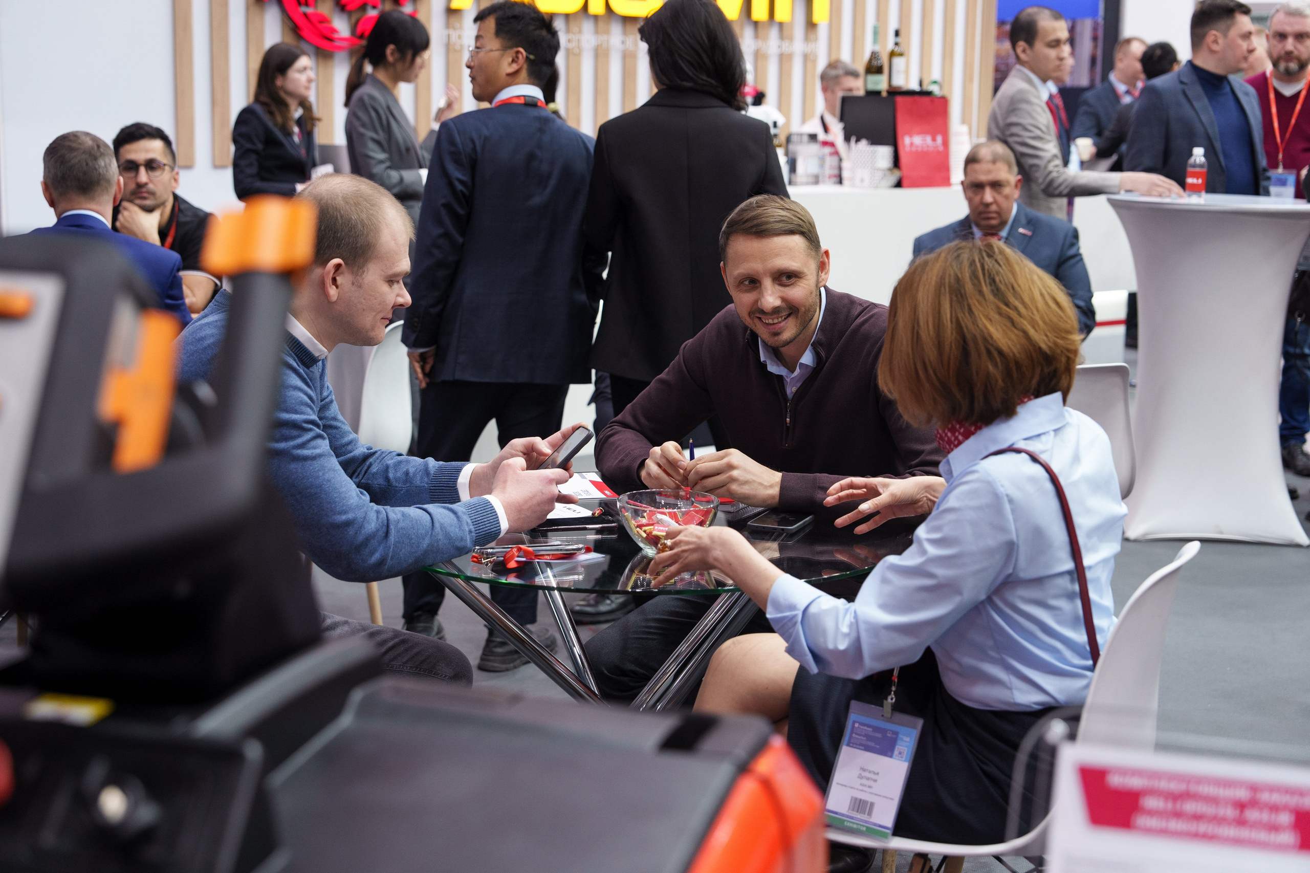 HELI. Стенд в Крокус Экспо. Фотограф Саша Блюз