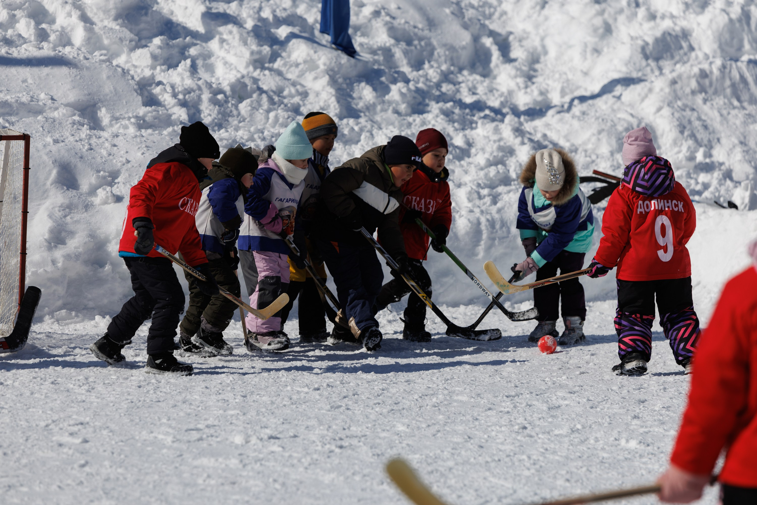 XIII чемпионат  по «ХОККЕЮ В ВАЛЕНКАХ». Свадебный, семейный и репортажный фотограф в Южно-Сахалинске Артур Петросян