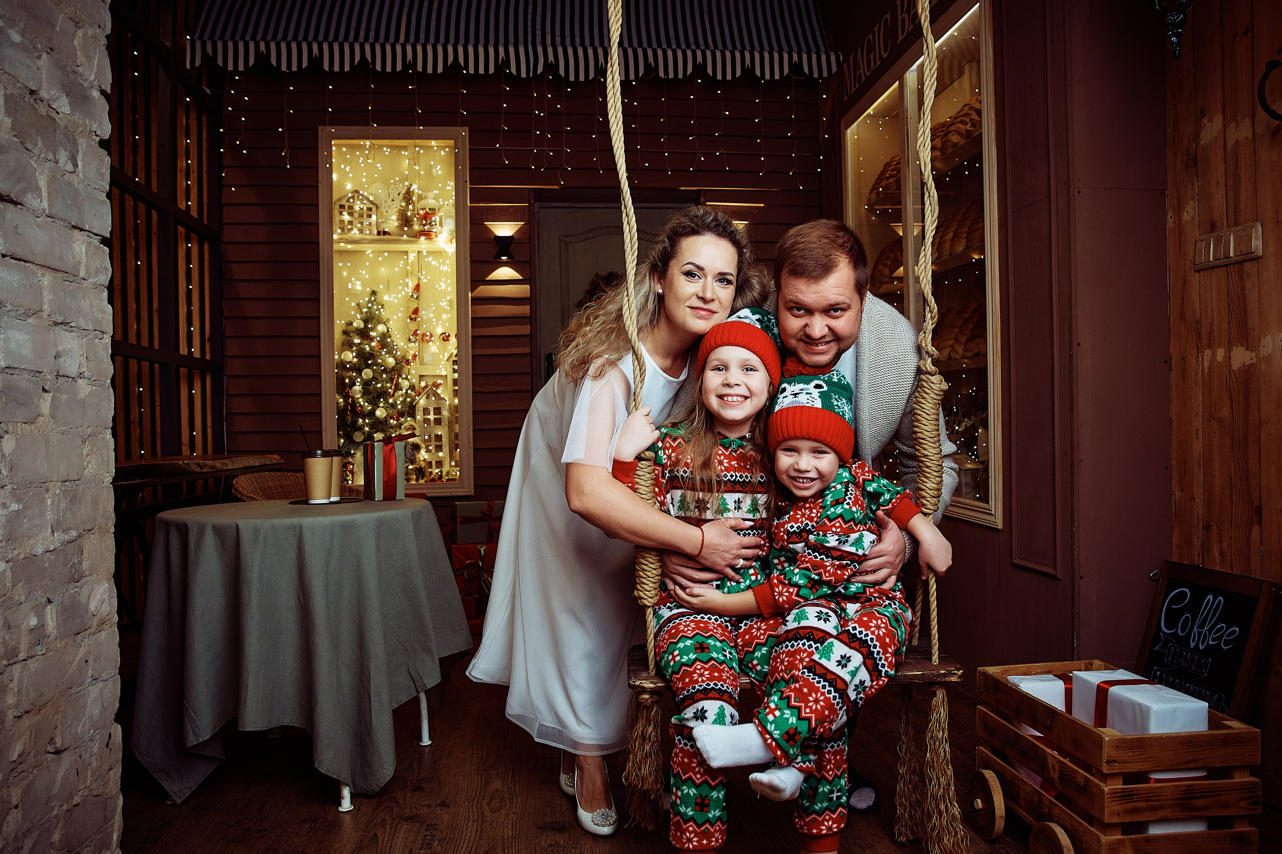 Светлана, Мила, Руслан и Саша. Татьяна Бабаева — Фотограф