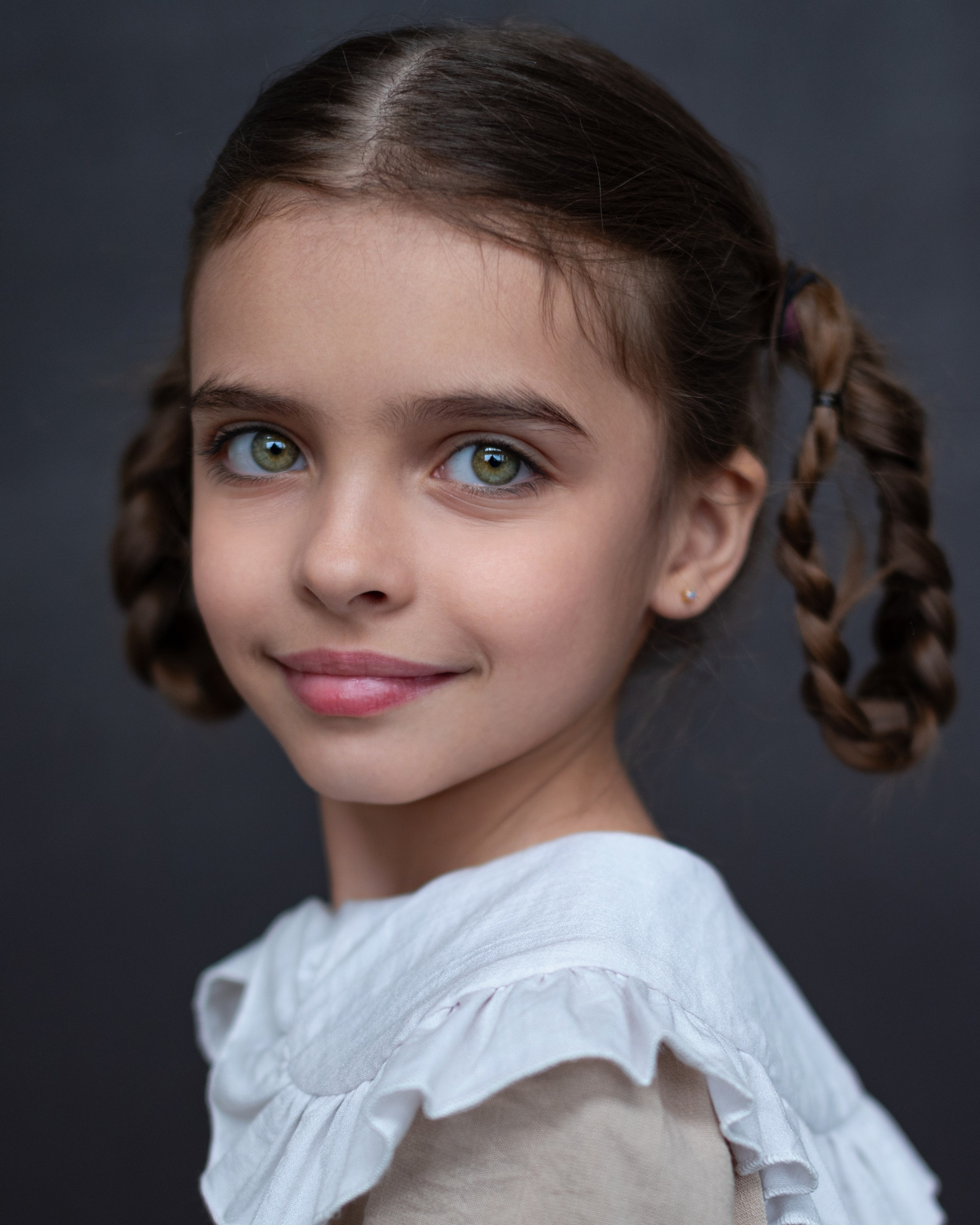 Valeria. Фотограф Москва Виктория Вишневская актерское / модельное портфолио