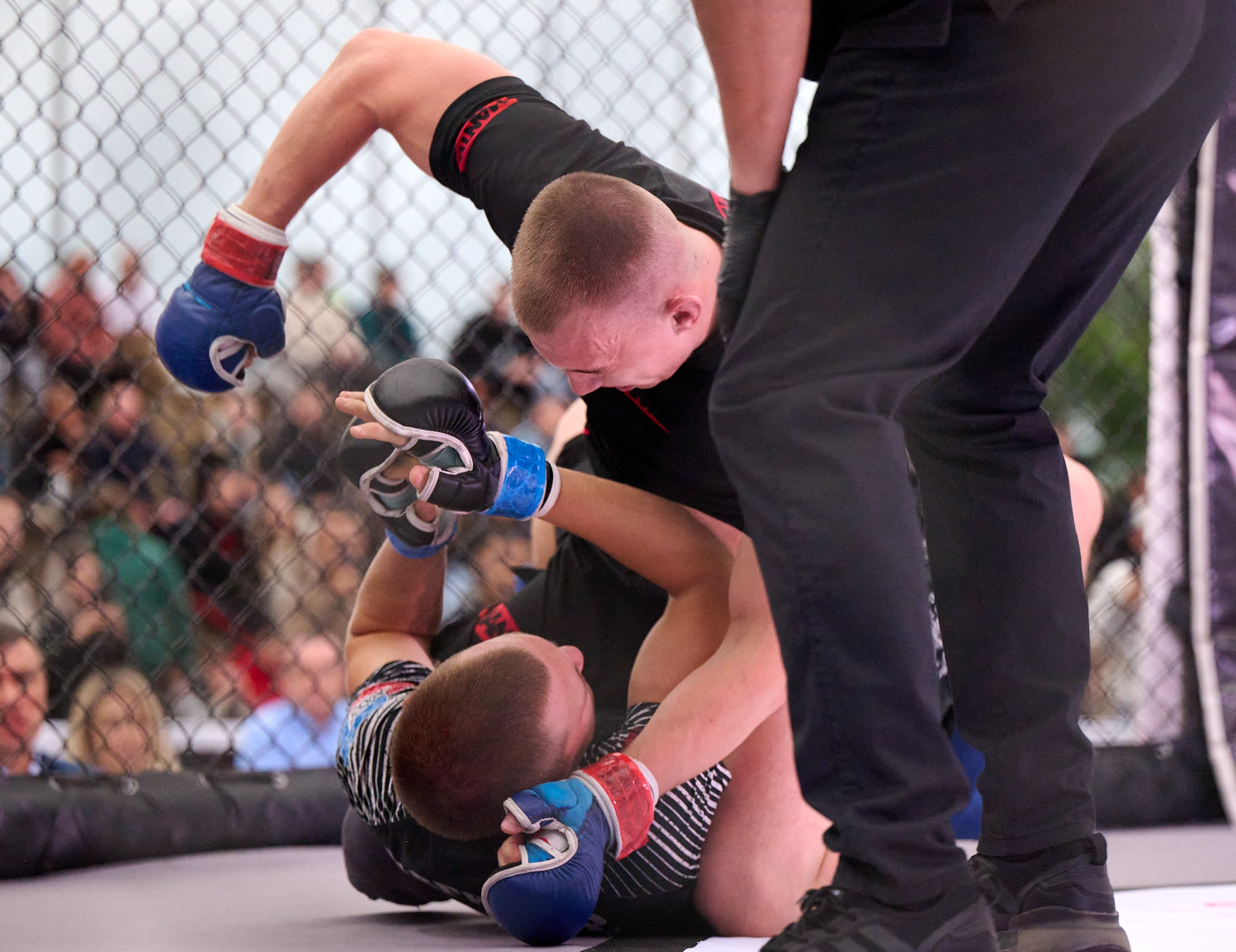 ММА. Битва на Иже-4. Спортивный репортажный фотограф в Ижевске Сергей Мерзляков