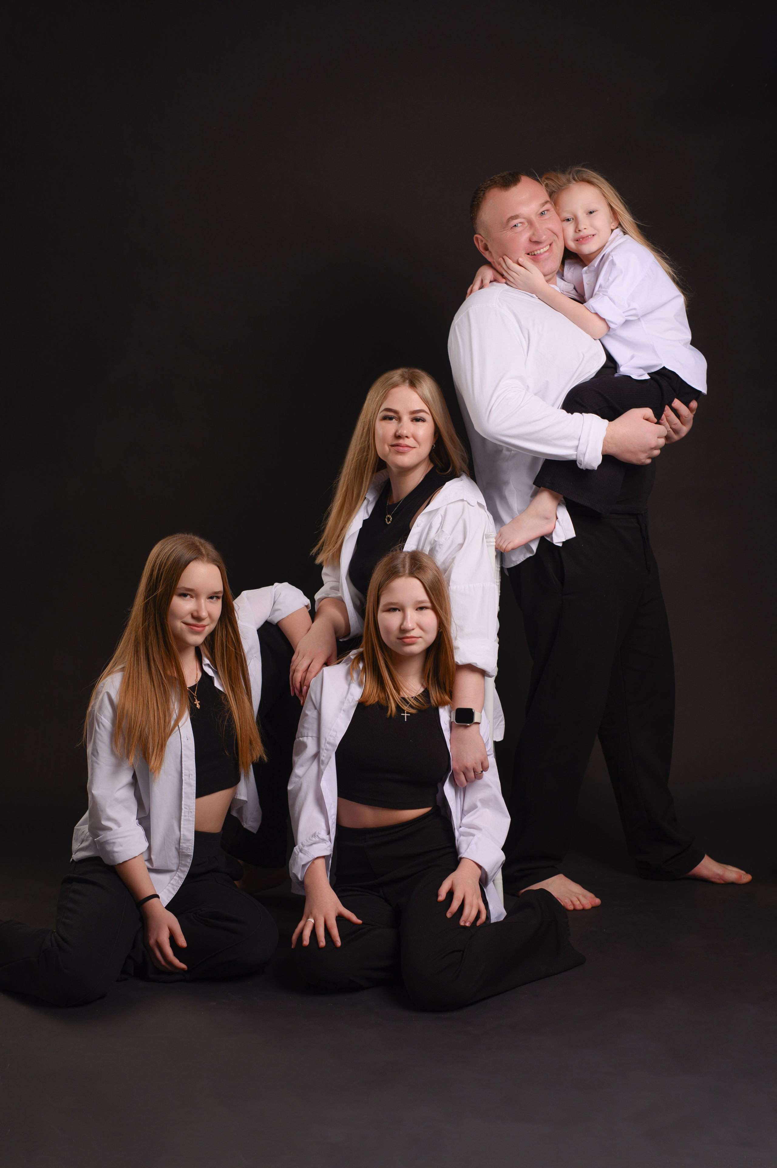 Семейная портретная студийная съемка. НЬЮБОРН ФОТОСЕССИИ, БЕРЕМЕННОСТЬ, ПОРТРЕТНЫЕ СЕМЕЙНЫЕ ФОТОСЕССИИ  Ногинск Москва ОЛЬГА ВОГЕЛЬ