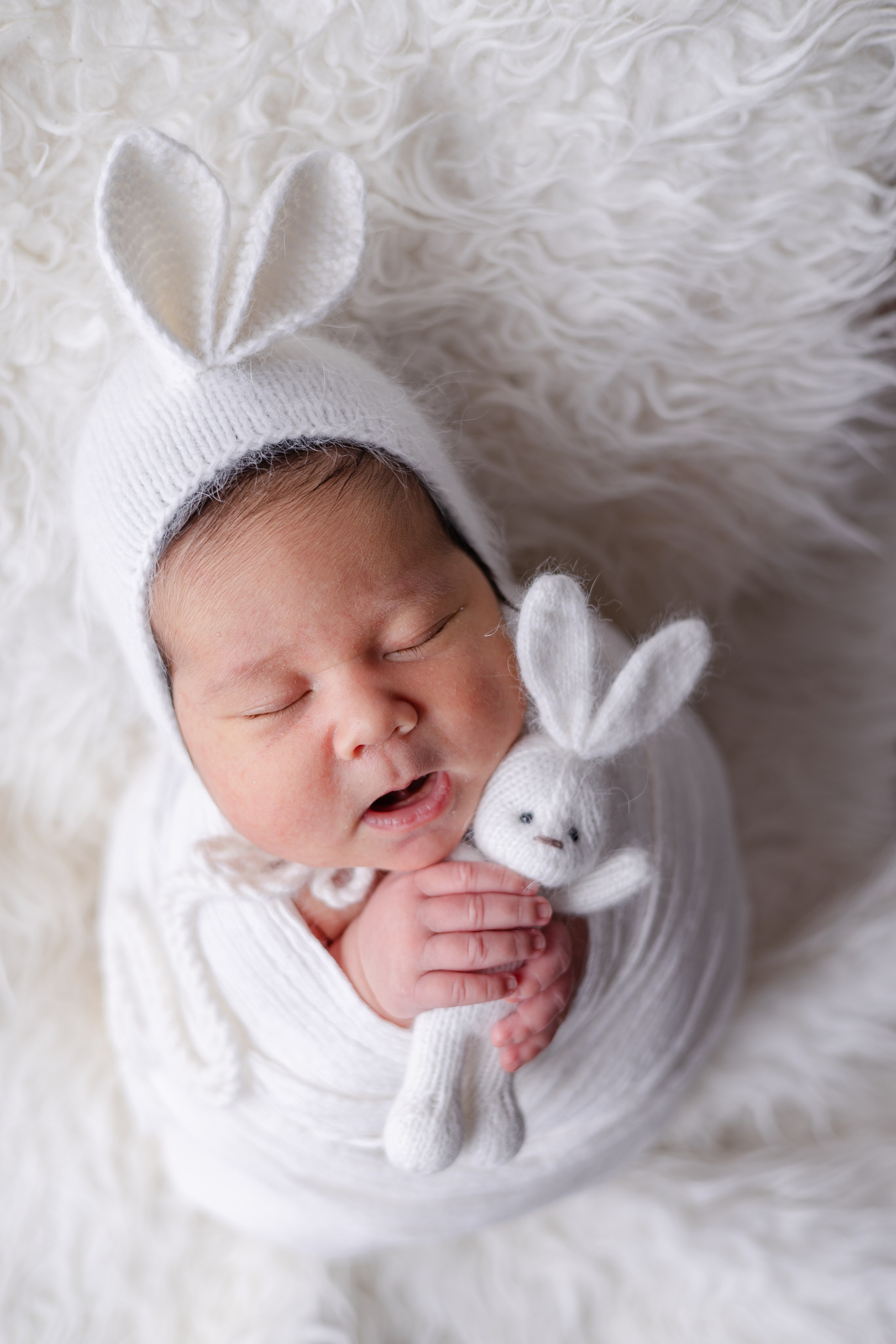 Эмилия. Евгения Горбунова фотограф новорожденных в Новом Уренгое