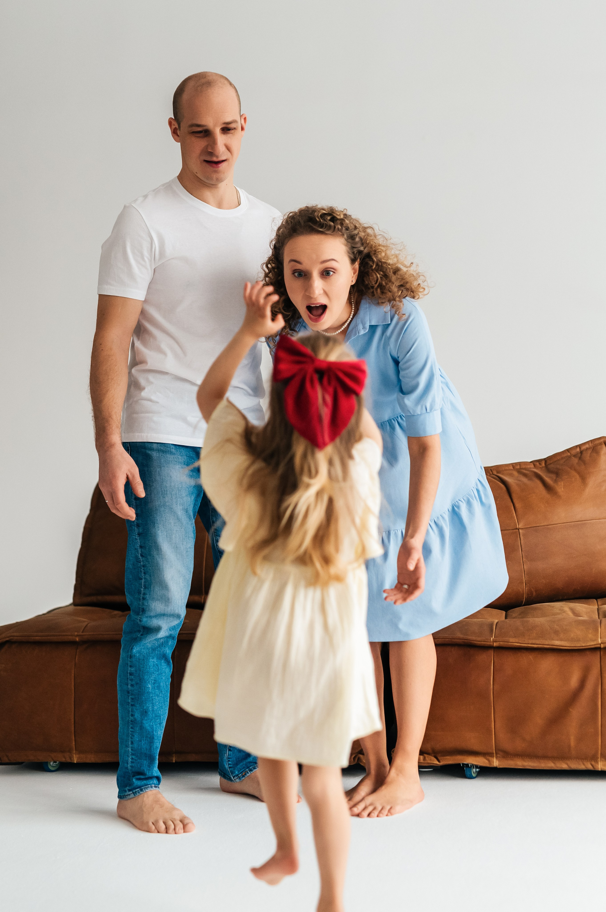 Январская егоза в фотостудии. Семейный фотограф. Lifestyle. Москва. Анастасия Михайлова