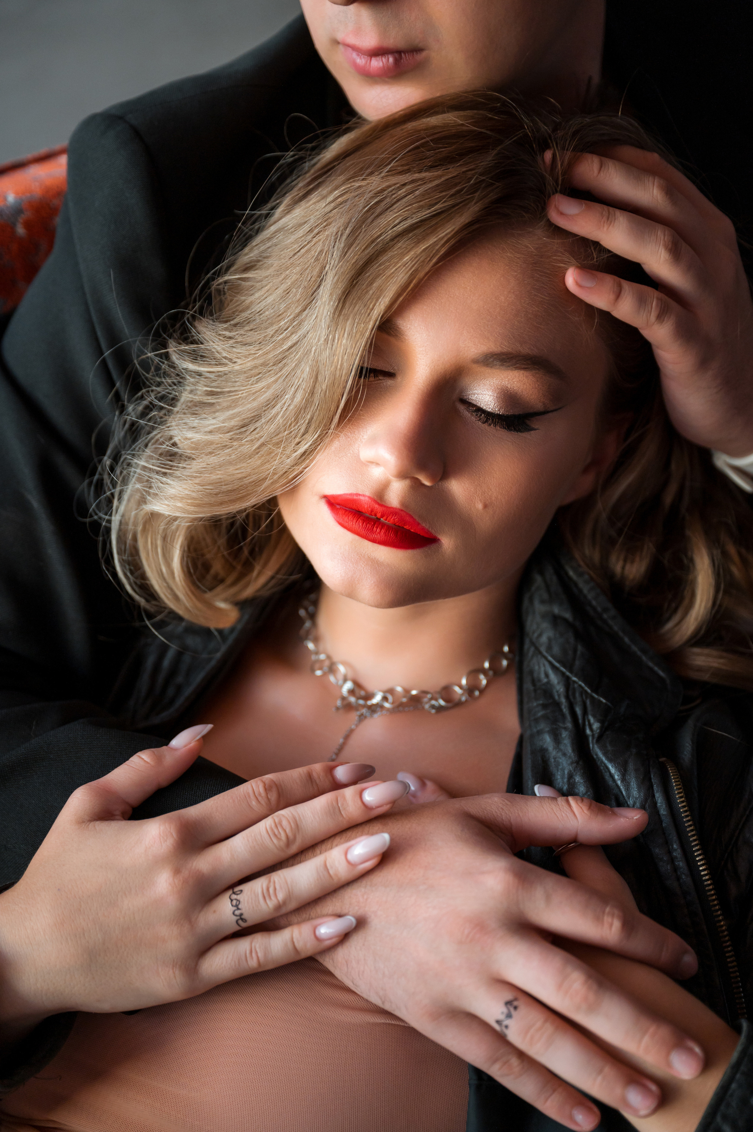 Кадиллак и свадьба без белого платья. Свадебный и портретный фотограф в Белгороде Олеся Гавшина