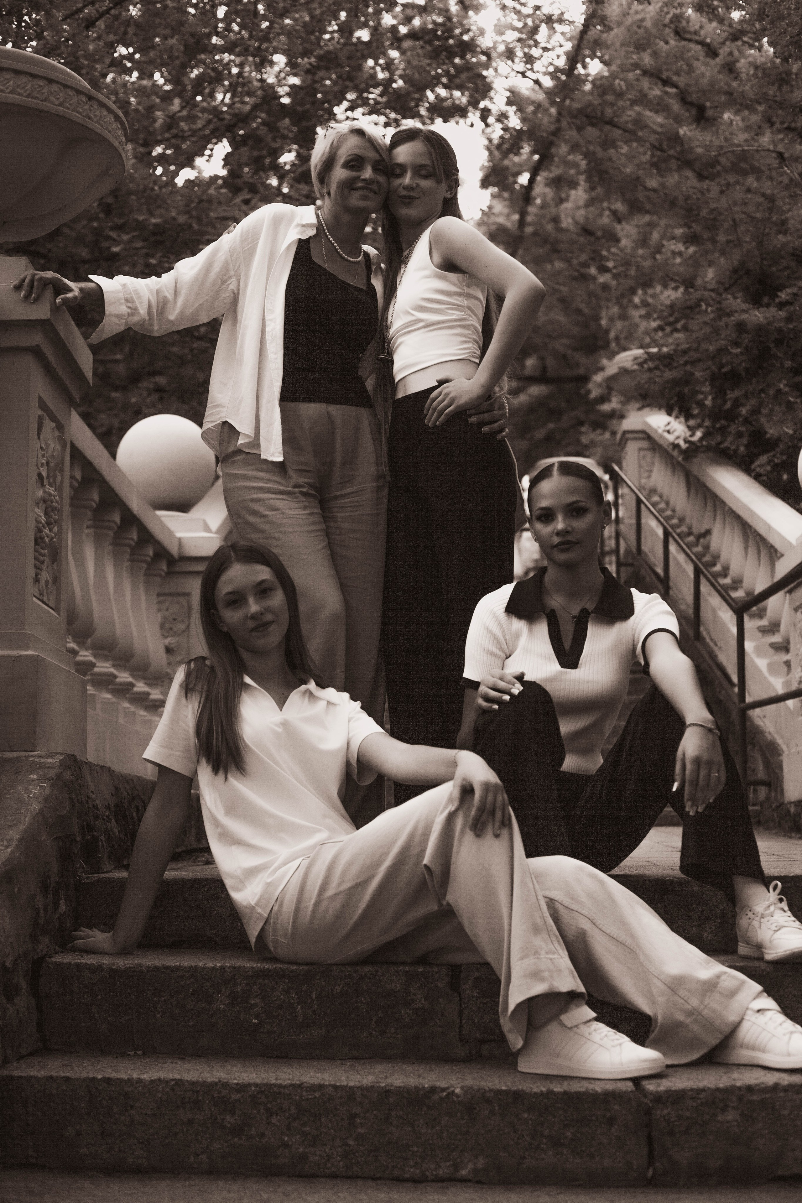 Абрау. Уличный фотограф Города N