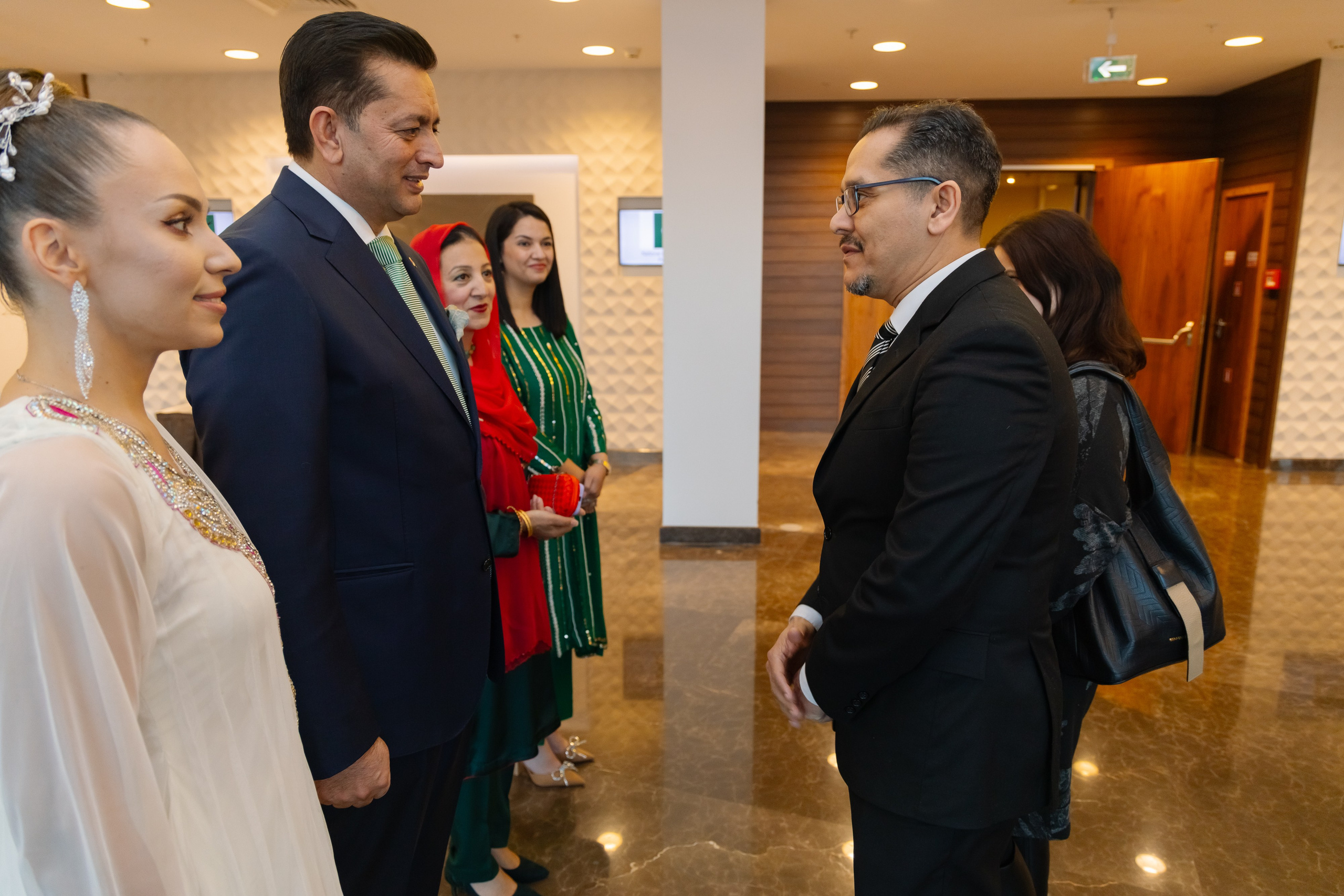 Фотосъемка делегации Пакистана в Беларуси в отеле Марриотт. Свадебный фотограф в Минске/Беларуси Сергей Спиридонов