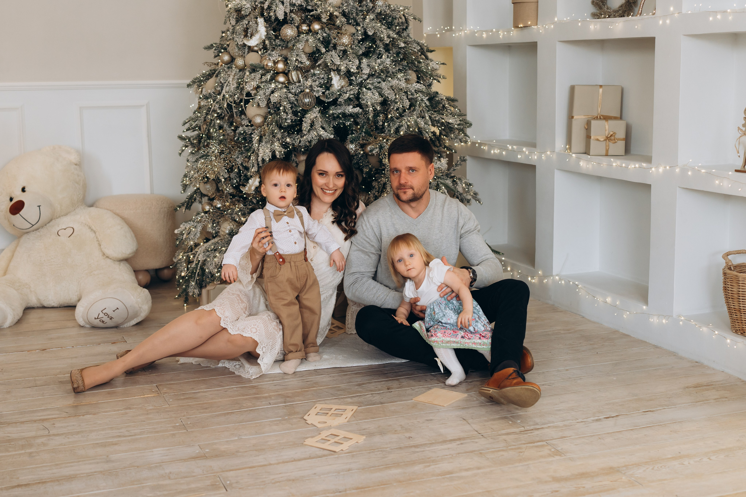 Андрей и Елена с двойняшками-непоседами. СВАДЕБНЫЙ ФОТОГРАФ КРАСНОЯРСК