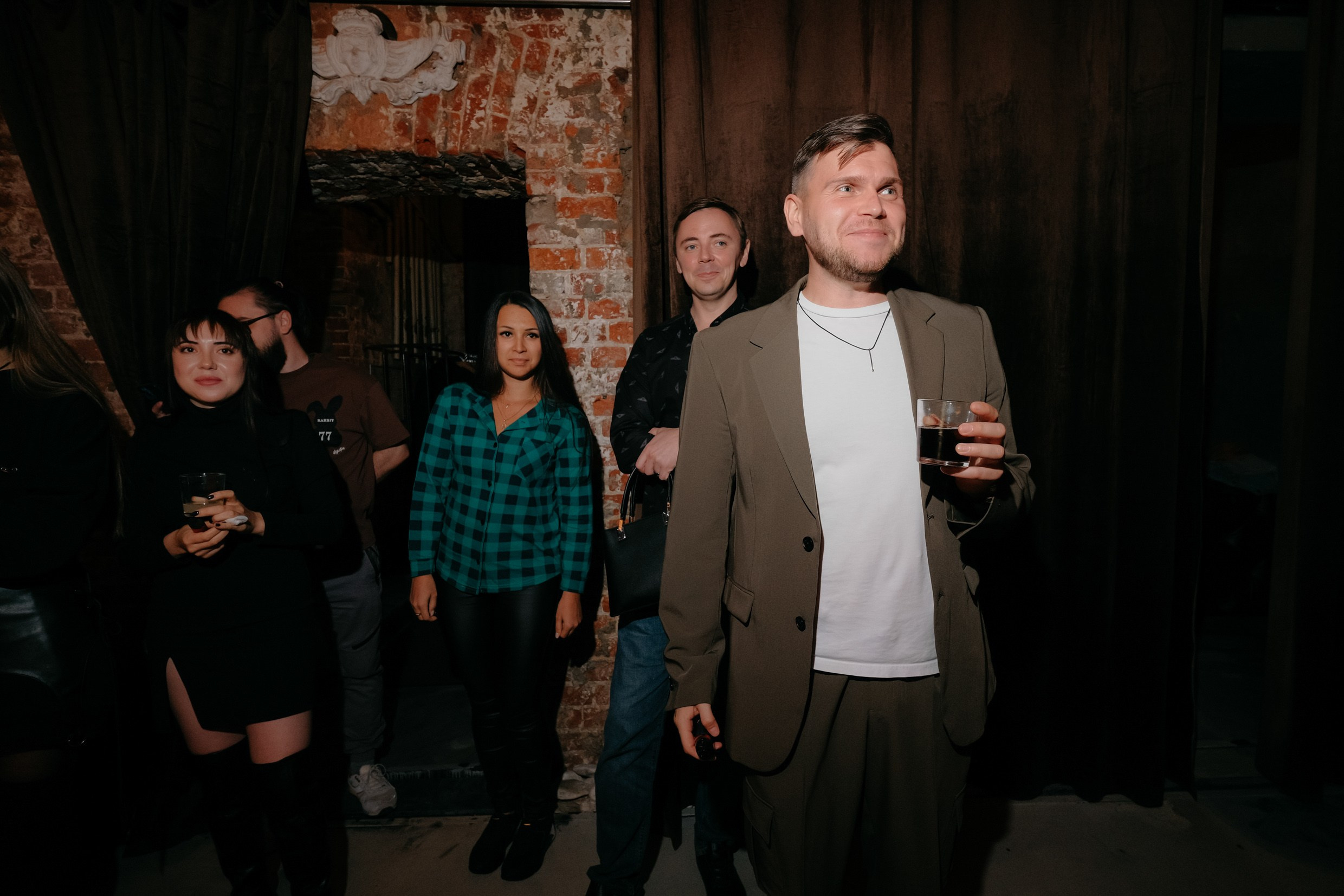 RED. Фотограф в Москве Дмитрий Рогов