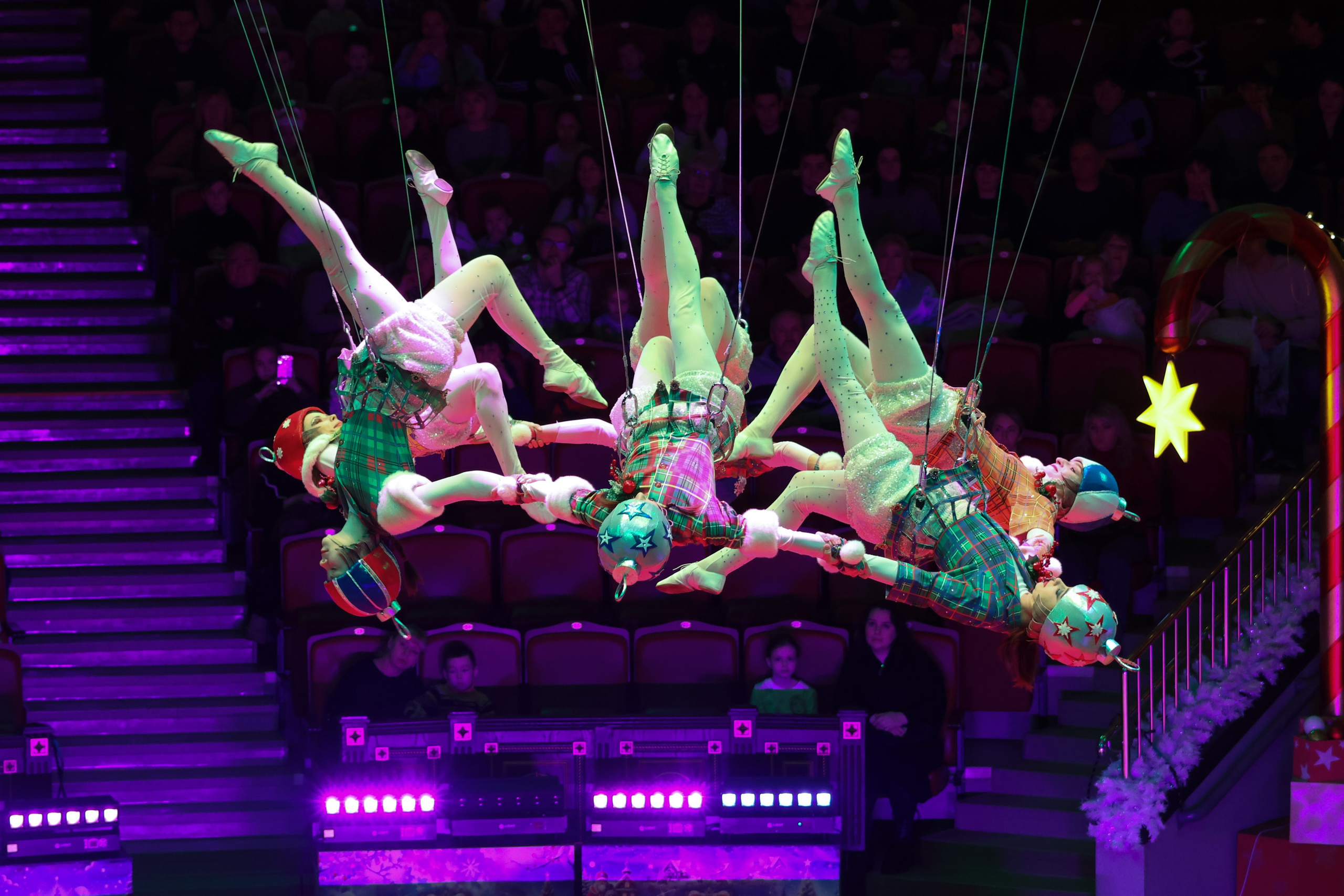 Цирк. Фотограф Дмитрий Алексеев