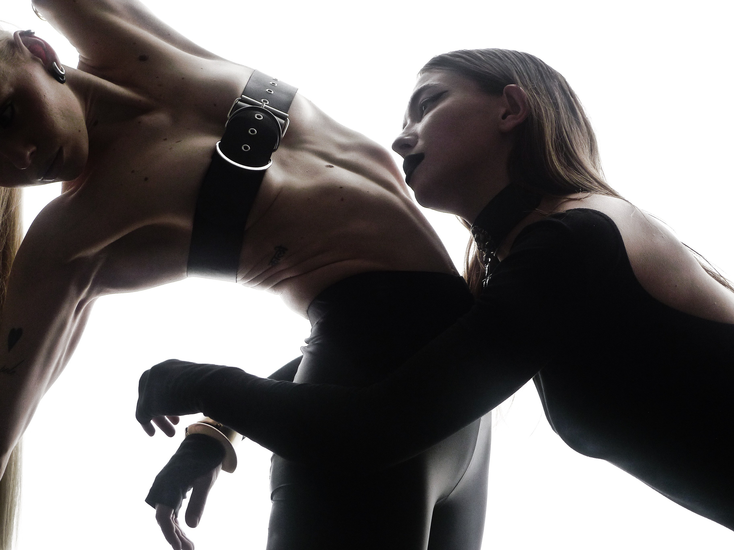 BLACK GOLD. DREAM POLE — pole dance комьюинити из Москвы. Тренировки, выступления, перформансы