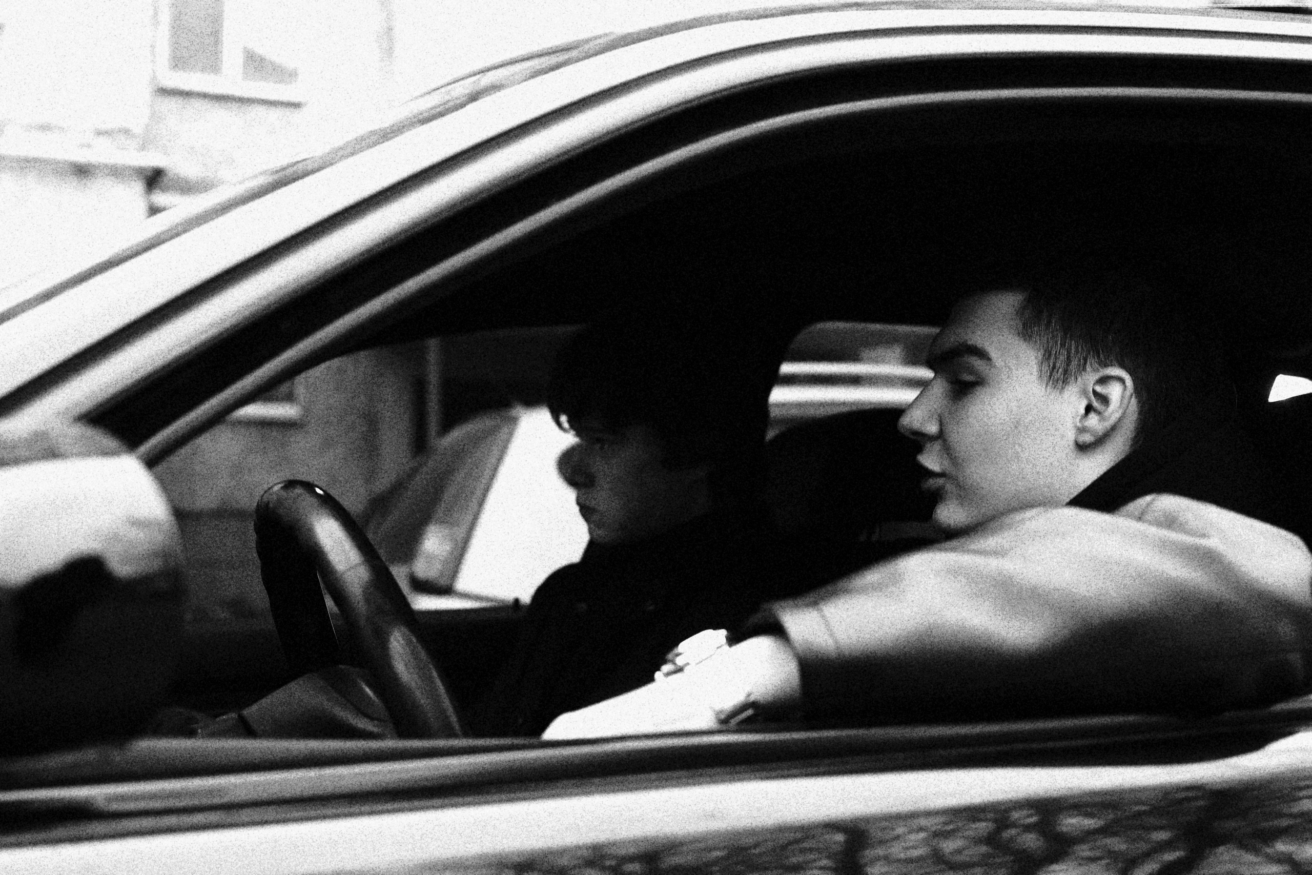 Богдан и Михаил. Портретный фотограф в Орле. Готовые фото за 3 дня! Помощь в позировании. Советы по организации