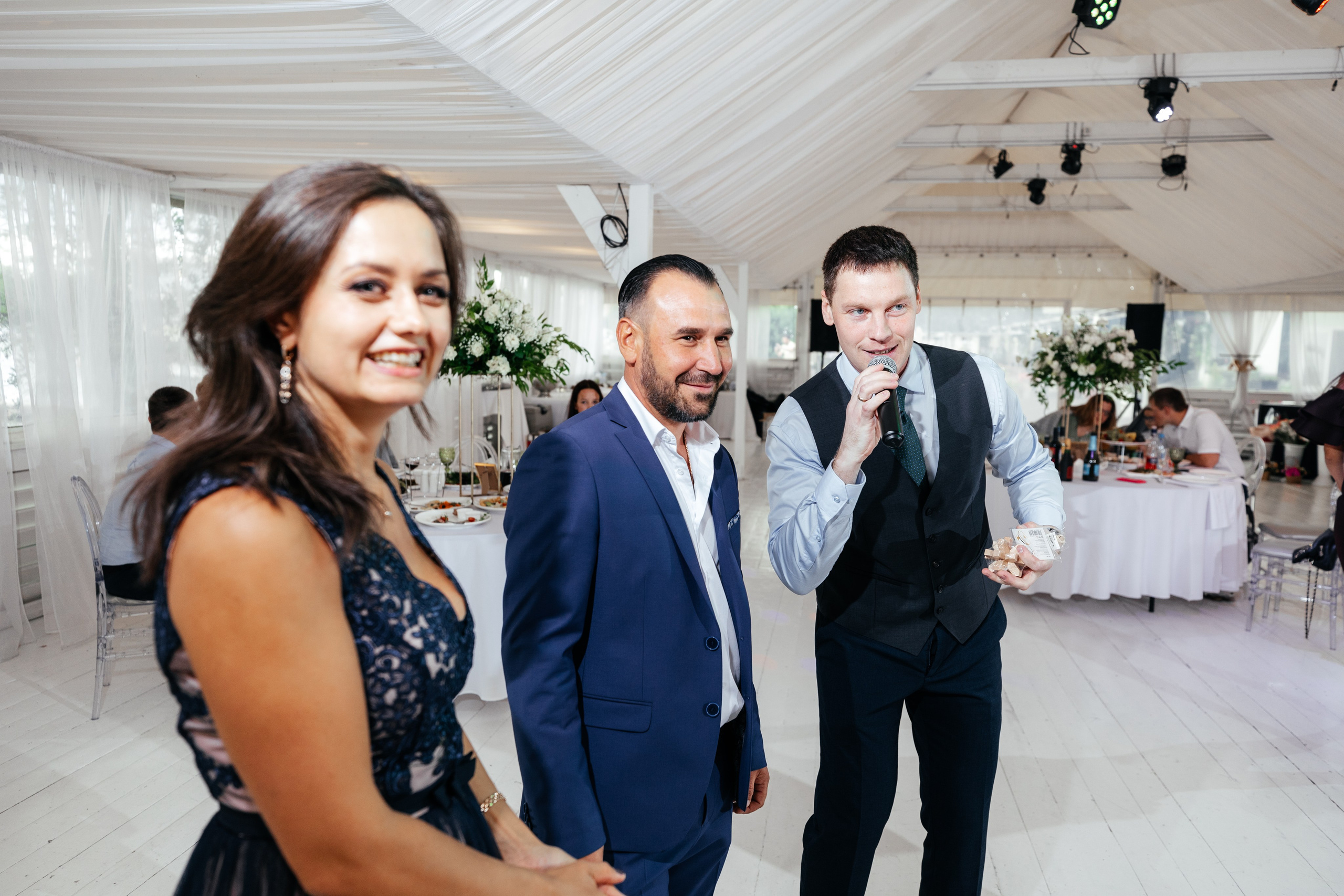 Фото. Ведущий и Вокалист Александр Узунов в Москве и Московской области