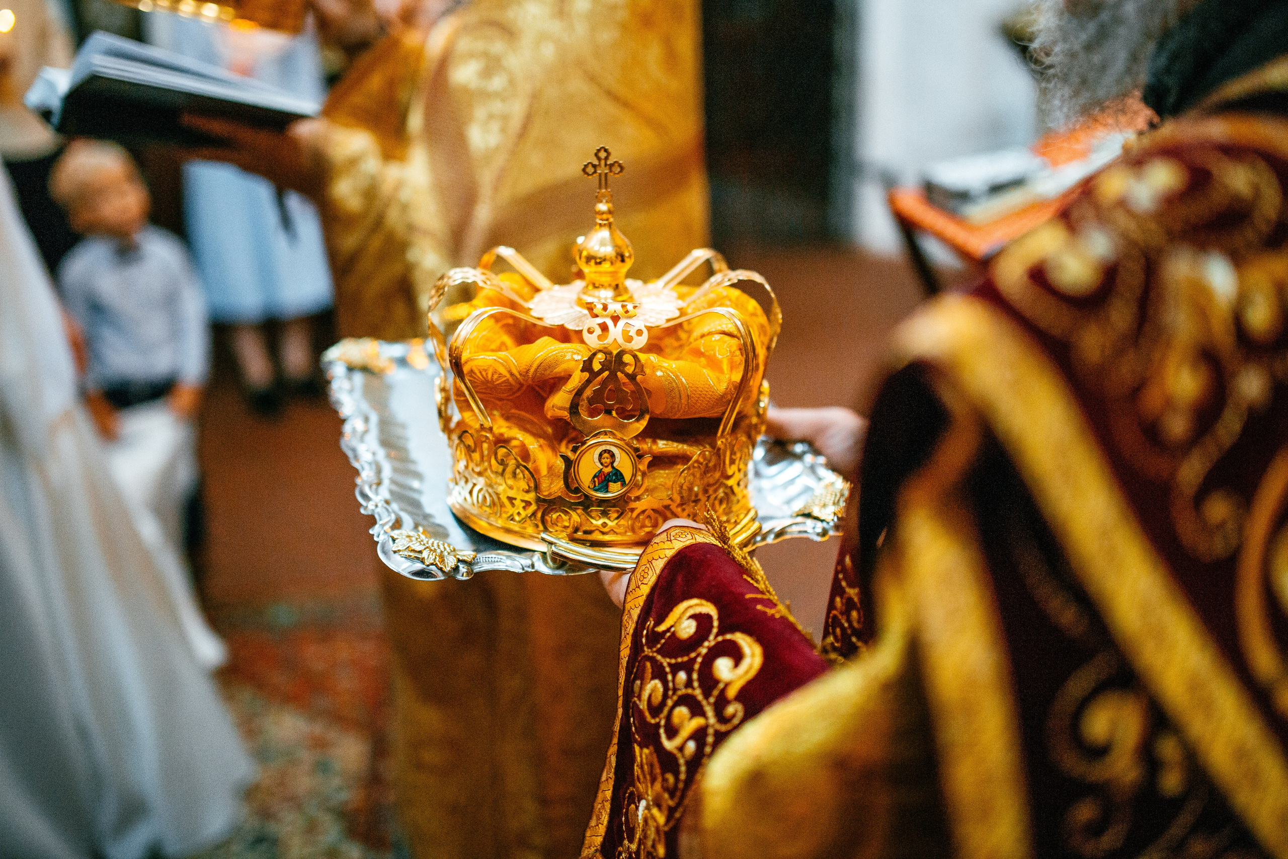 Фотограф на венчание в Москве, заказать услуги фотосъёмки — Цены и стоимость услуг профессионального фотографа на фотосъёмку венчания