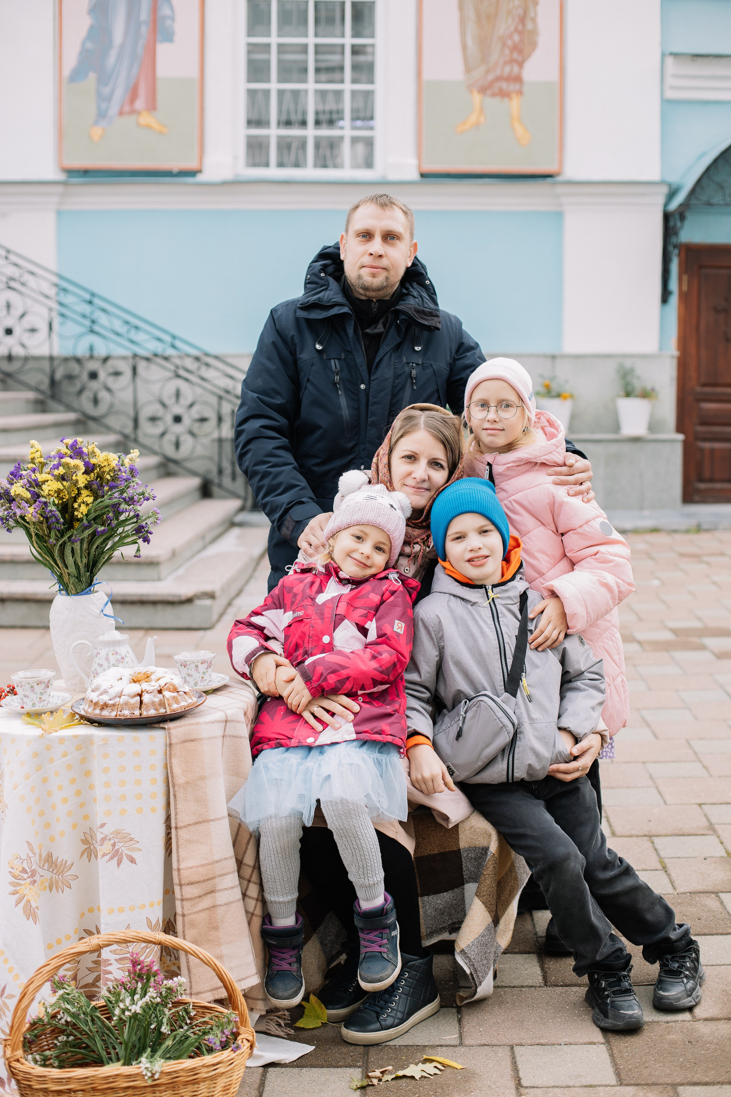 Покров в храме Иоанна Предтечи. Семейный фотограф Трусова Евгения в Екатеринбурге